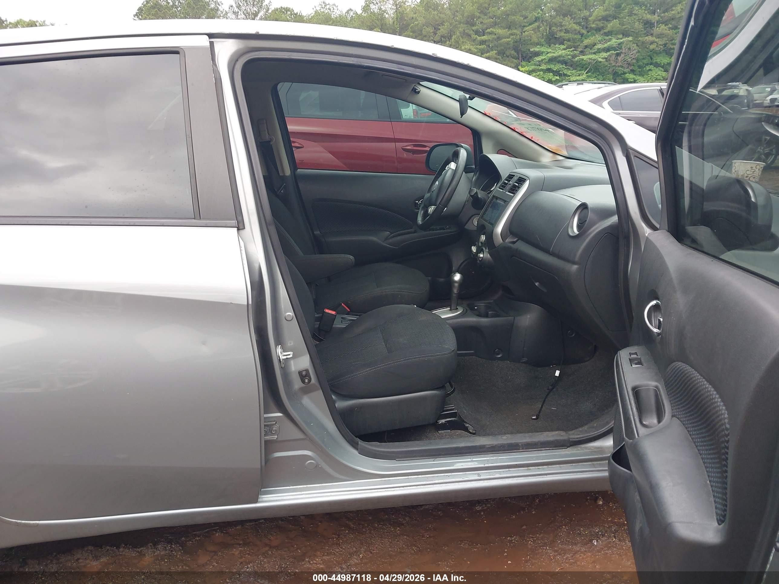 2014 Nissan Versa Note S (sr)/s Plus/sv Silver vin: 3N1CE2CP4EL432154