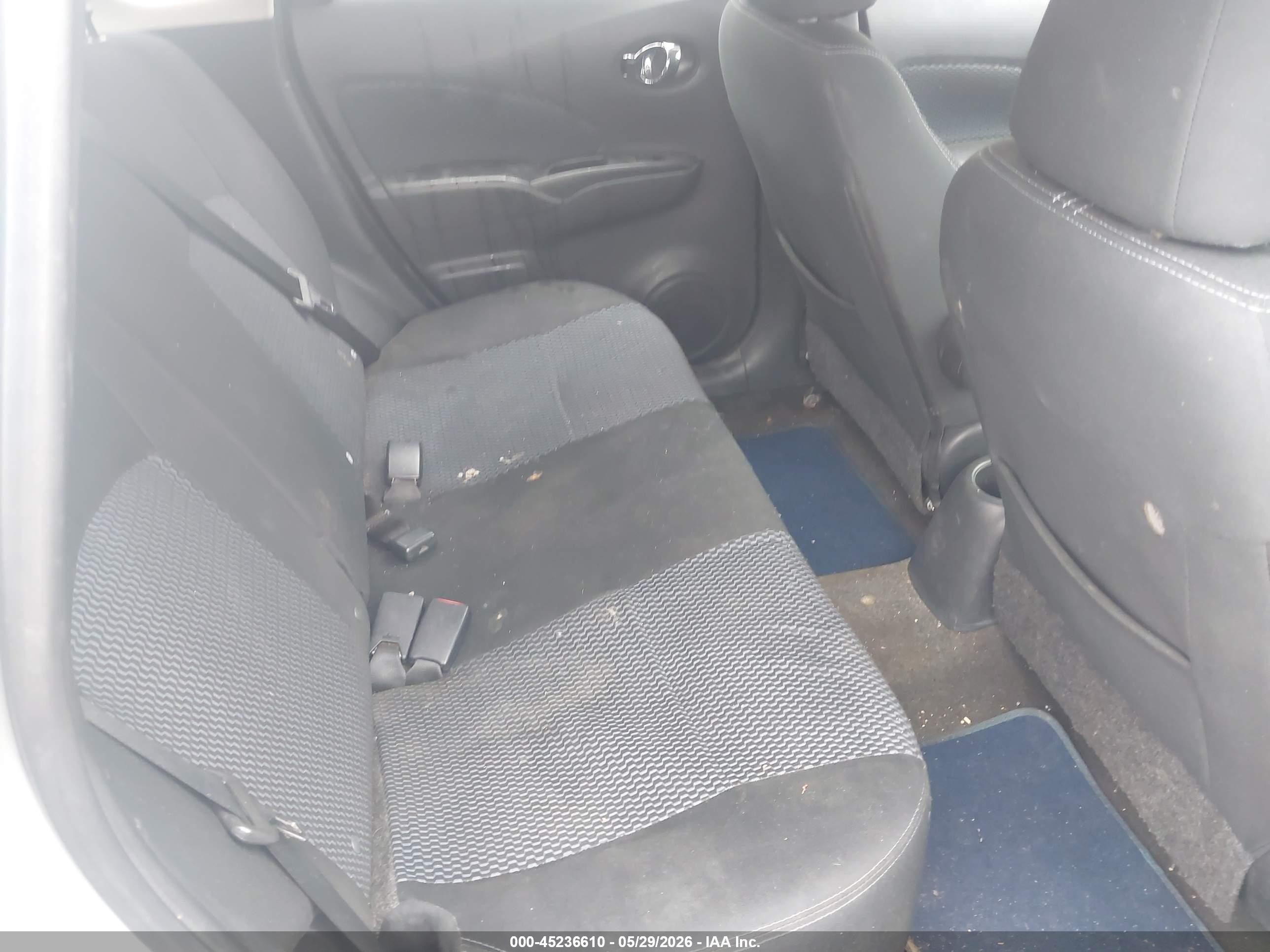 2015 Nissan Versa Note S (sr)/s Plus/sl/sr/sv Silver vin: 3N1CE2CP4FL401665