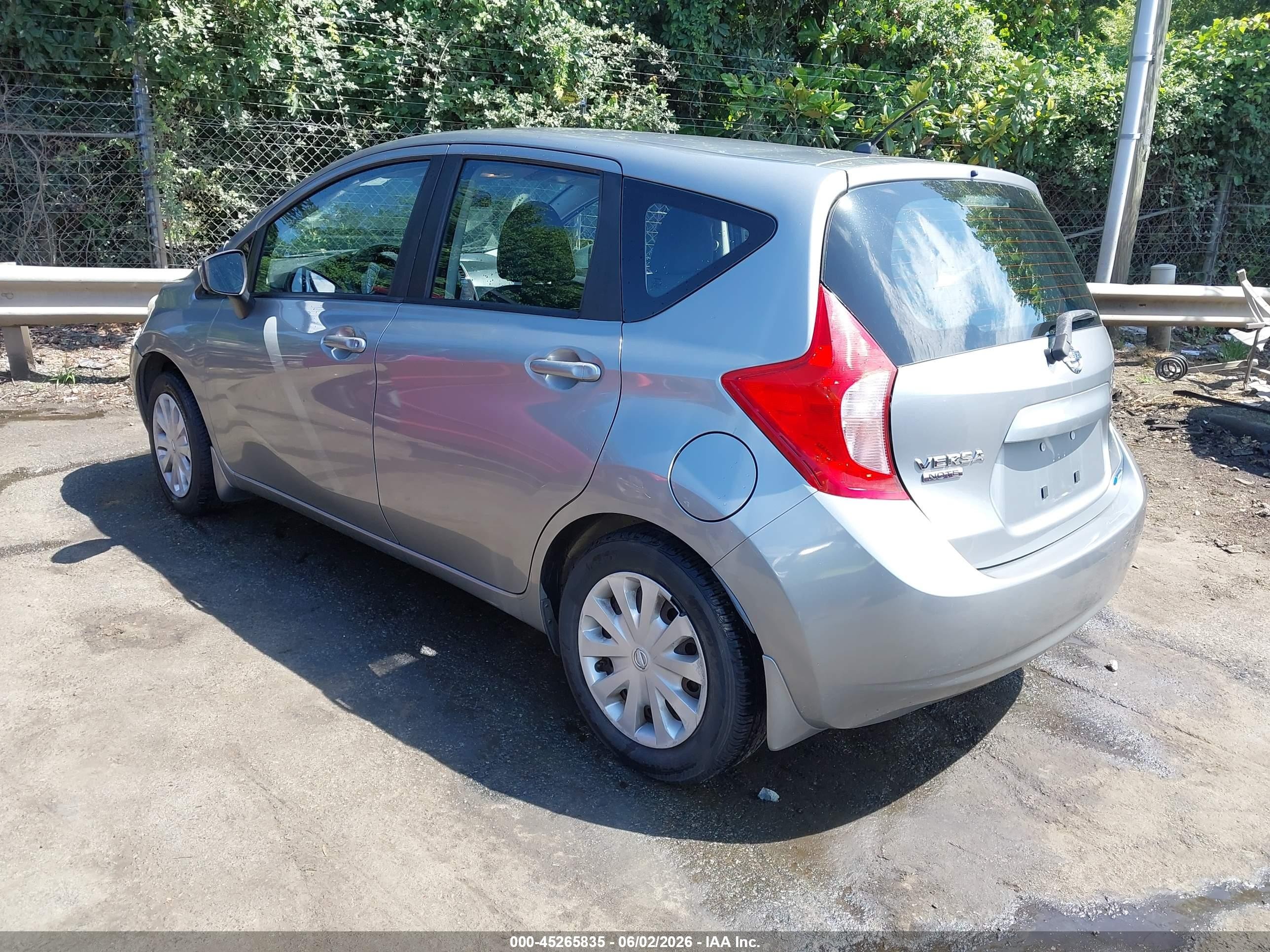 2015 Nissan Versa Note S (sr)/s Plus/sl/sr/sv Silver vin: 3N1CE2CP4FL410561