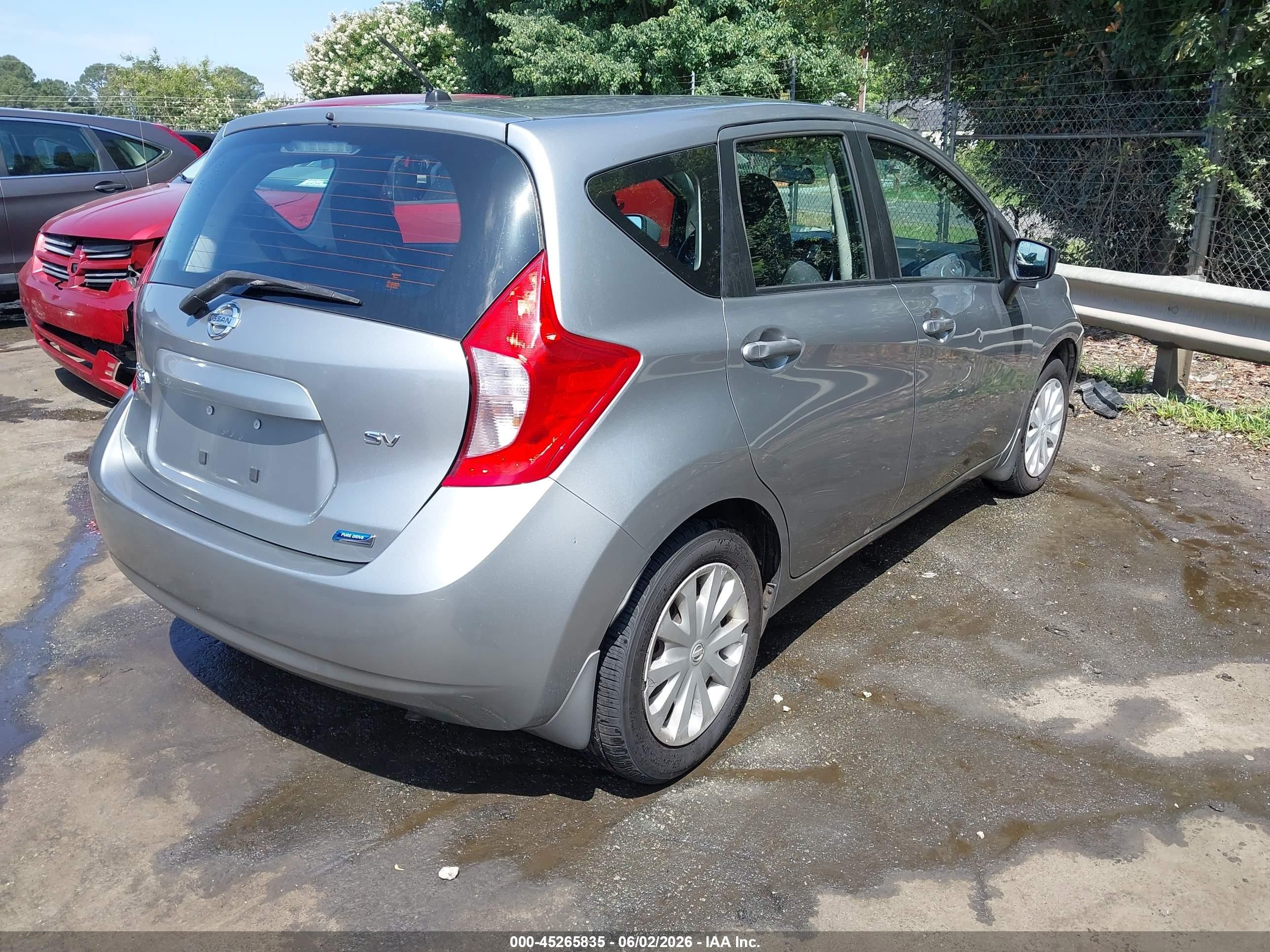 2015 Nissan Versa Note S (sr)/s Plus/sl/sr/sv Silver vin: 3N1CE2CP4FL410561