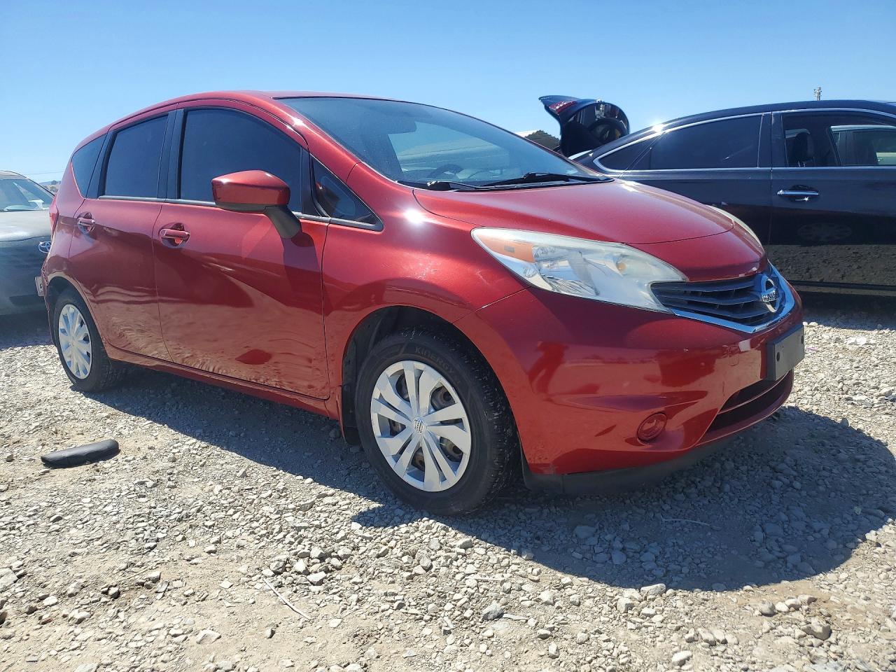 2015 Nissan Versa Note S Red vin: 3N1CE2CP4FL425528