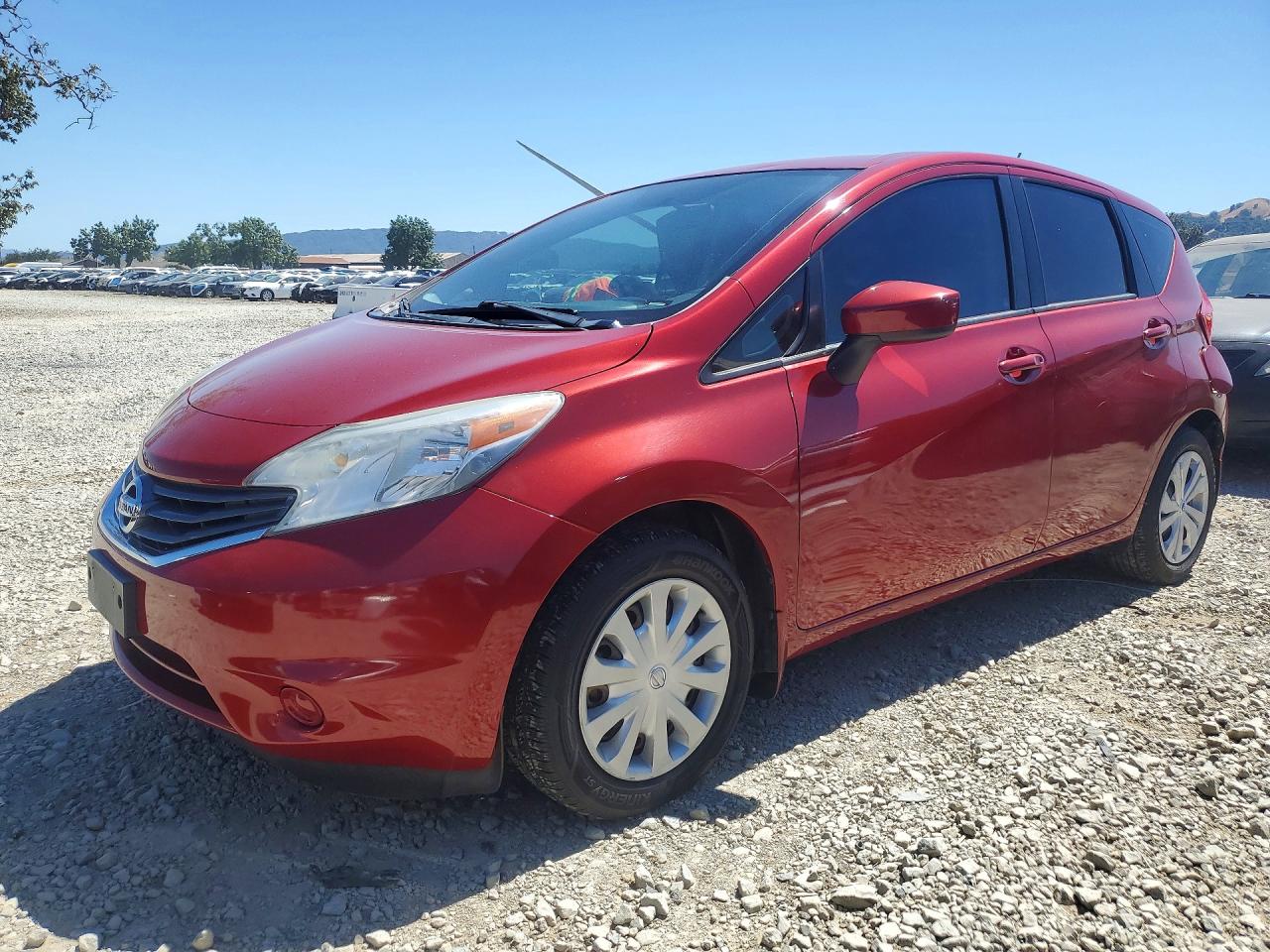2015 Nissan Versa Note S Red vin: 3N1CE2CP4FL425528