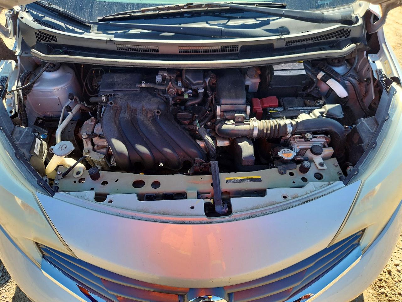 2015 Nissan Versa Note Sv Silver vin: 3N1CE2CP4FL430048