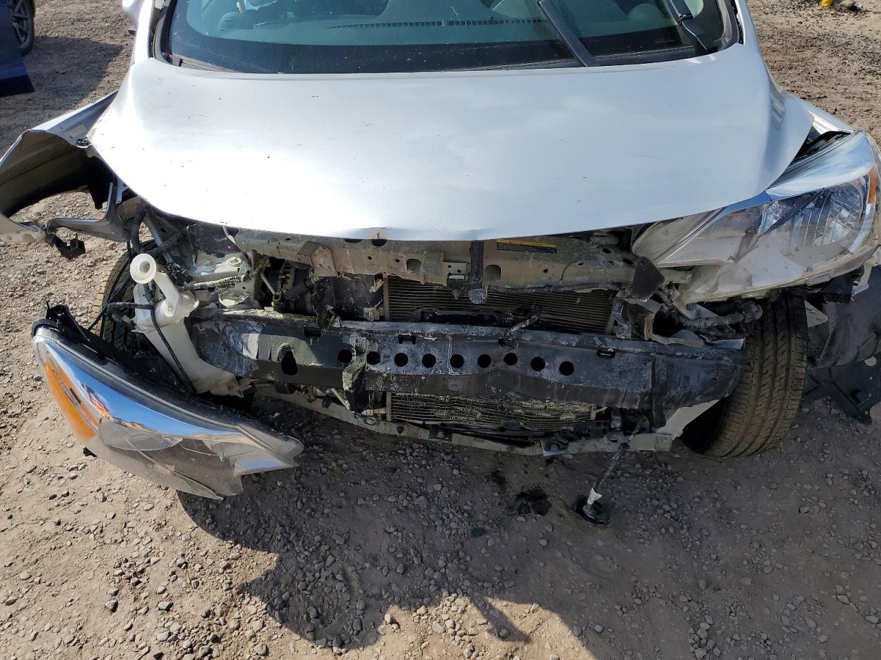 2015 Nissan Versa Note Sv Silver vin: 3N1CE2CP4FL433869