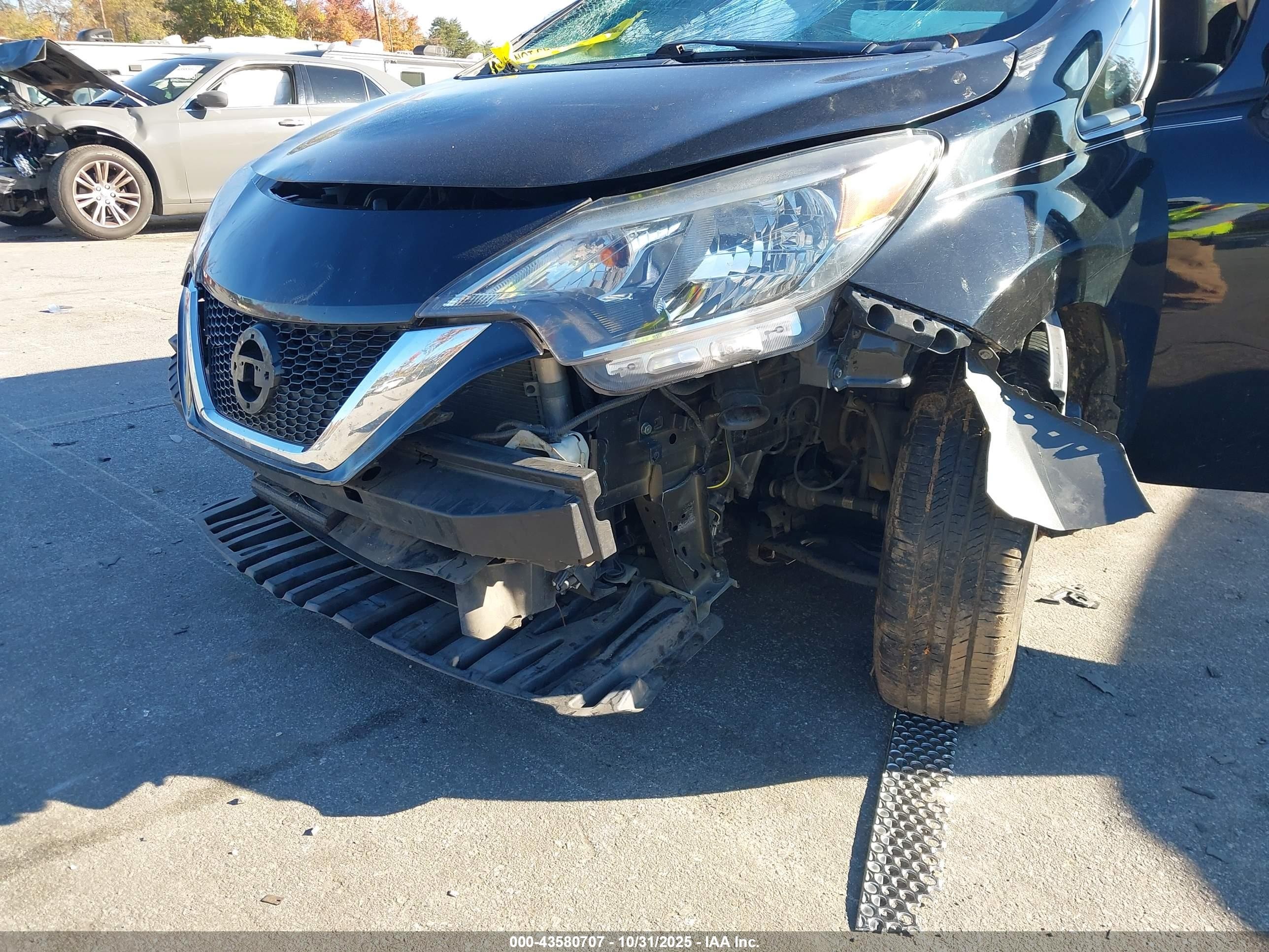 2018 Nissan Versa Note Sv Black vin: 3N1CE2CP4JL353805