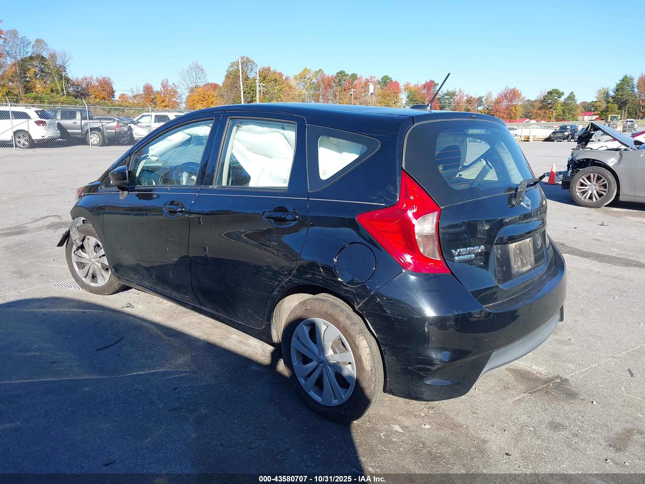2018 Nissan Versa Note Sv Black vin: 3N1CE2CP4JL353805
