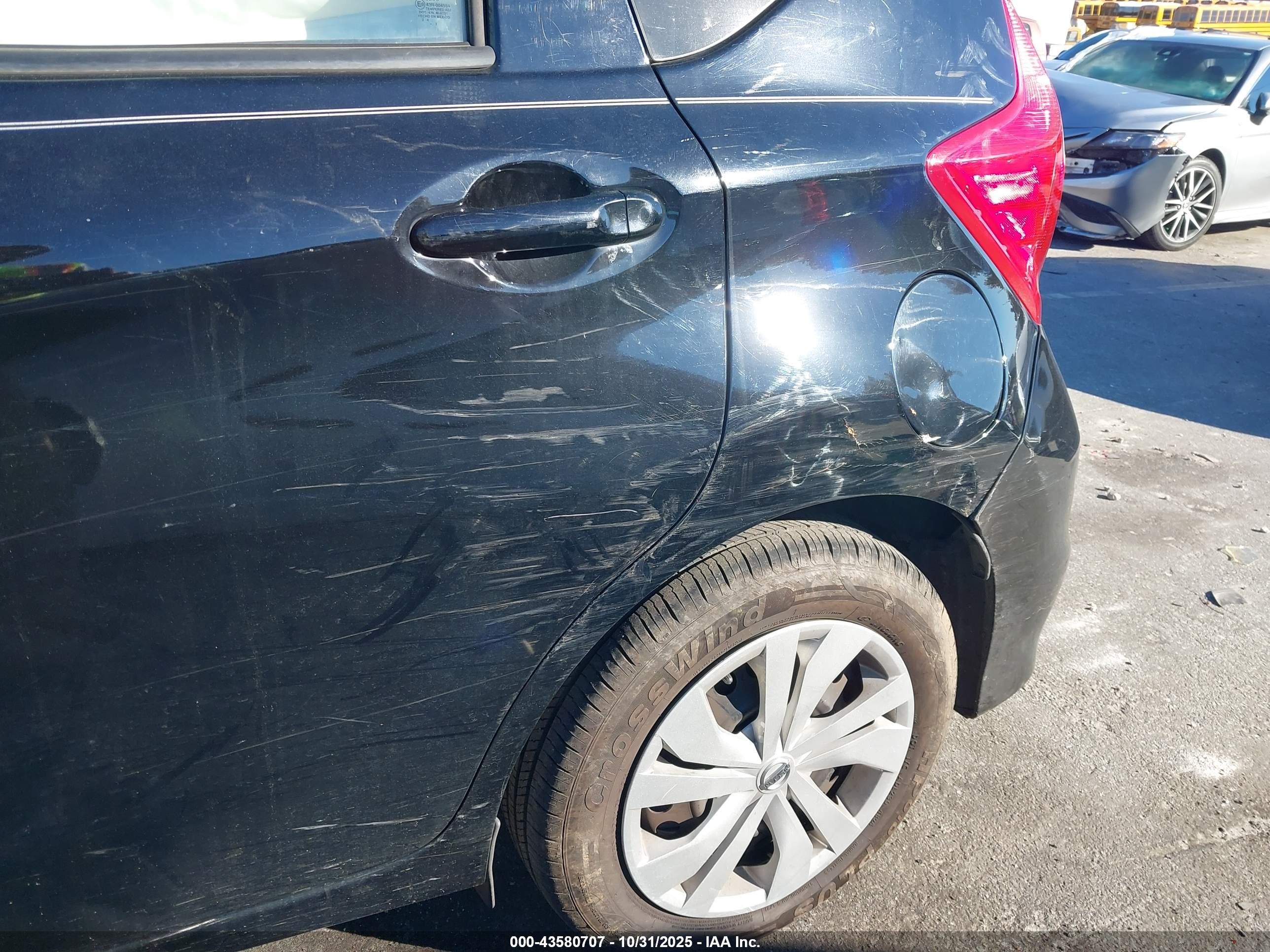 2018 Nissan Versa Note Sv Black vin: 3N1CE2CP4JL353805