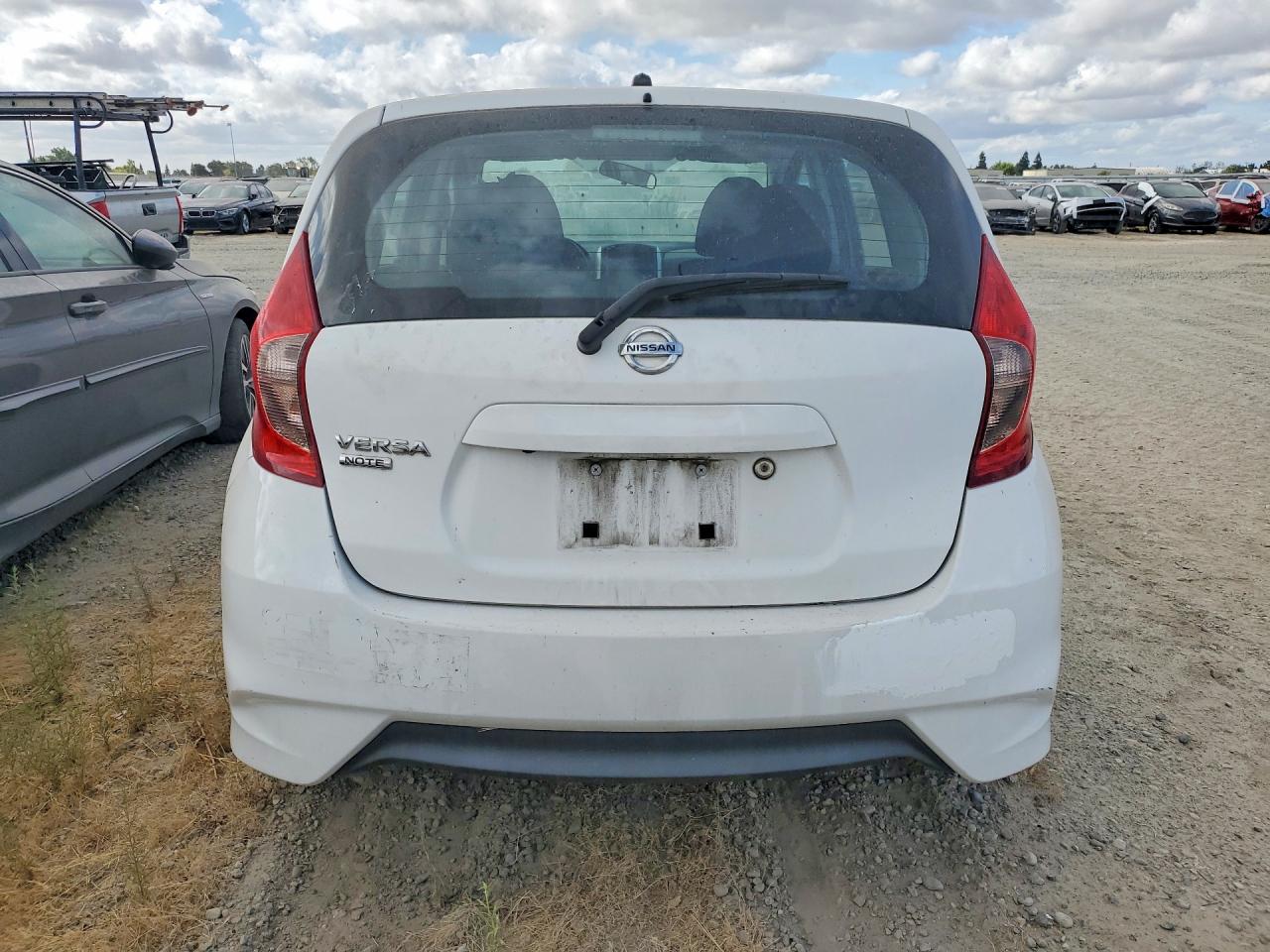 2019 Nissan Versa Note S Белый vin: 3N1CE2CP4KL356818