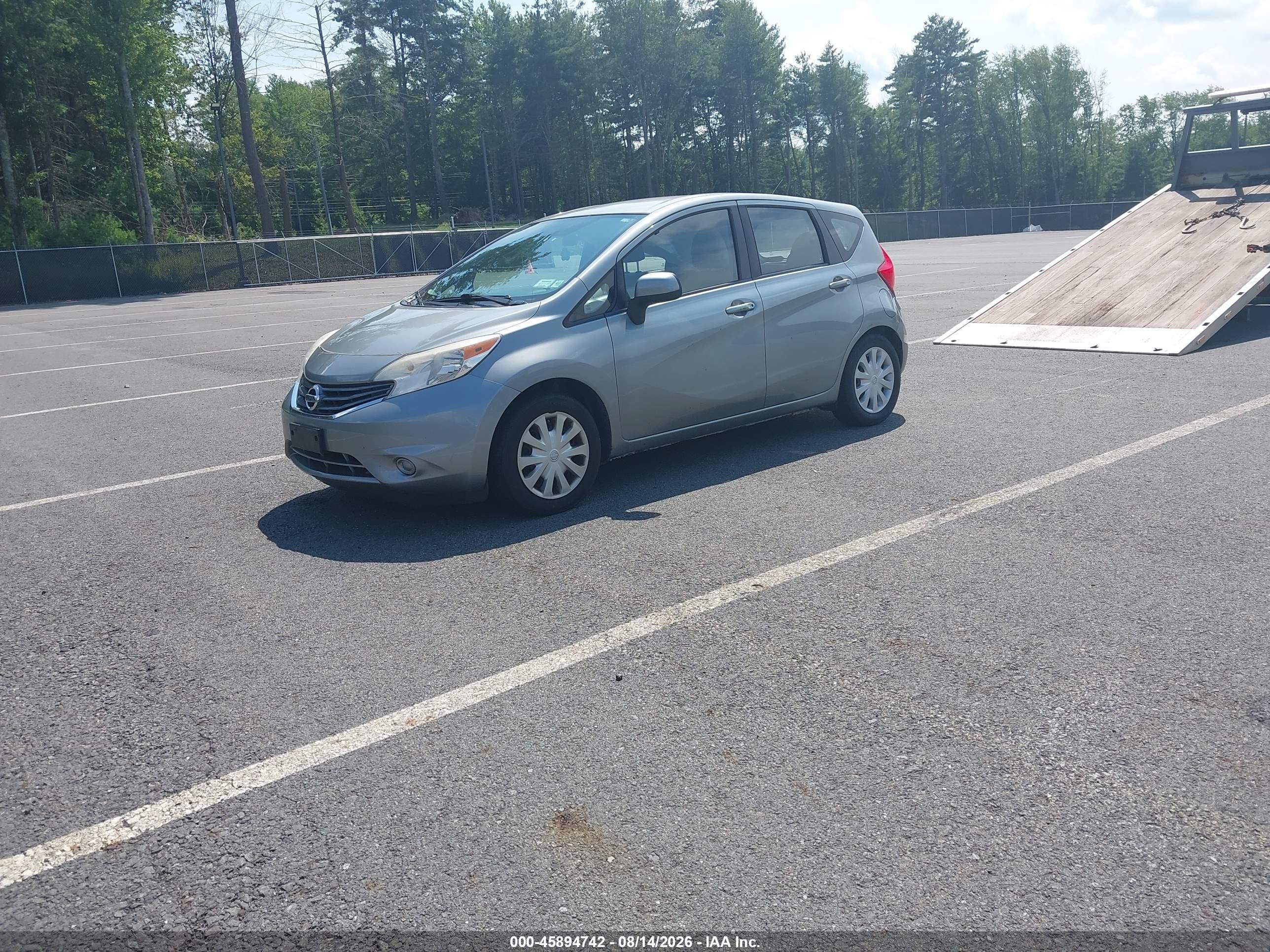 2014 Nissan Versa Note Sv Серебряный vin: 3N1CE2CP5EL388925