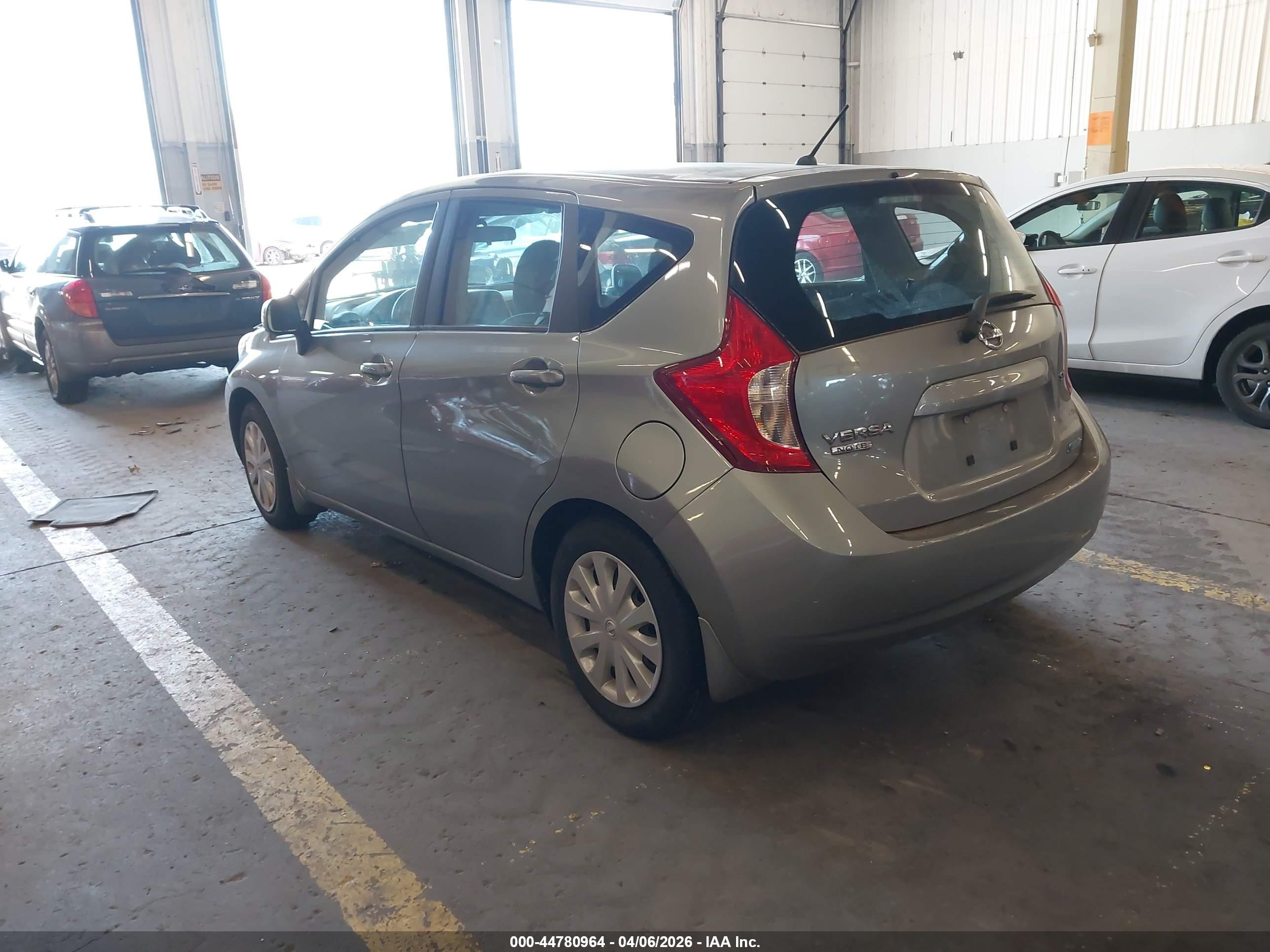 2014 Nissan Versa Note Sv Silver vin: 3N1CE2CP5EL396040
