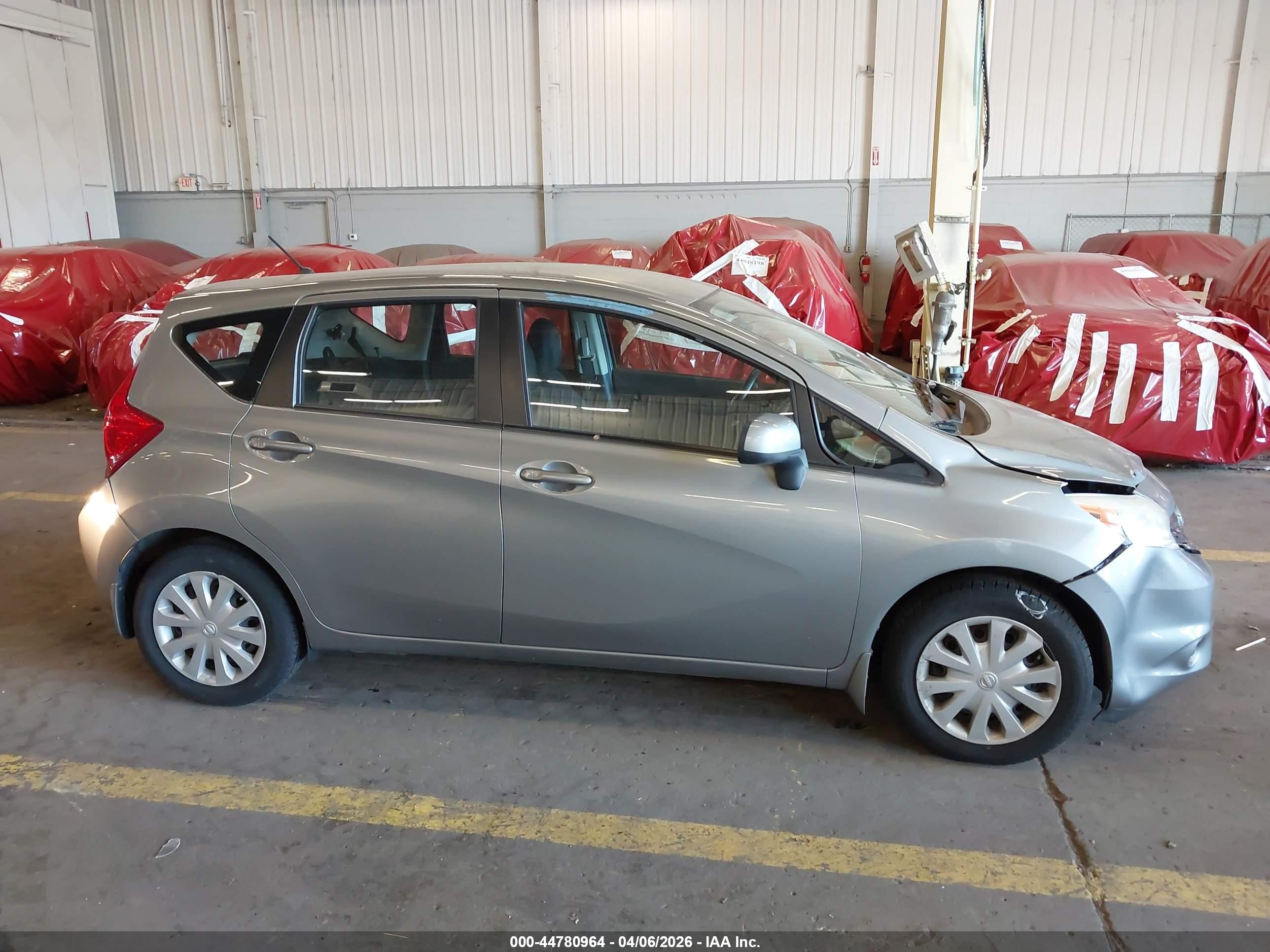 2014 Nissan Versa Note Sv Silver vin: 3N1CE2CP5EL396040