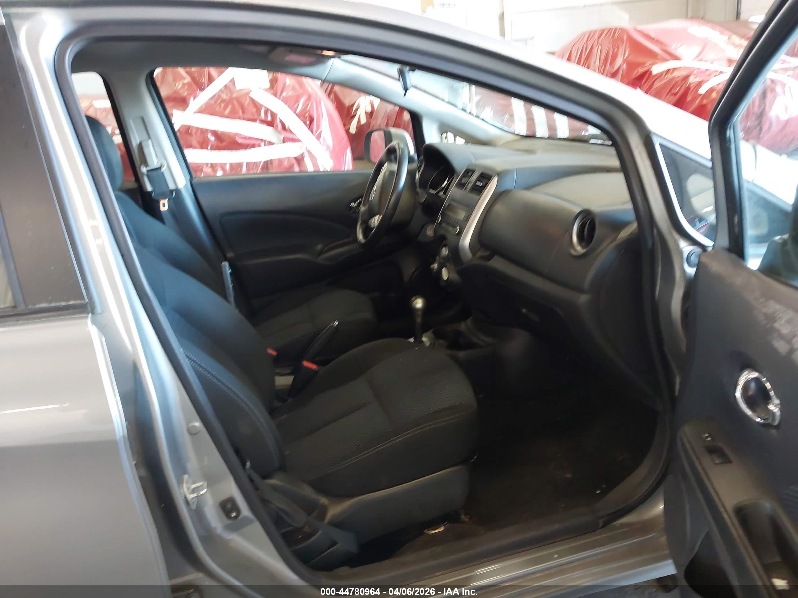 2014 Nissan Versa Note Sv Silver vin: 3N1CE2CP5EL396040