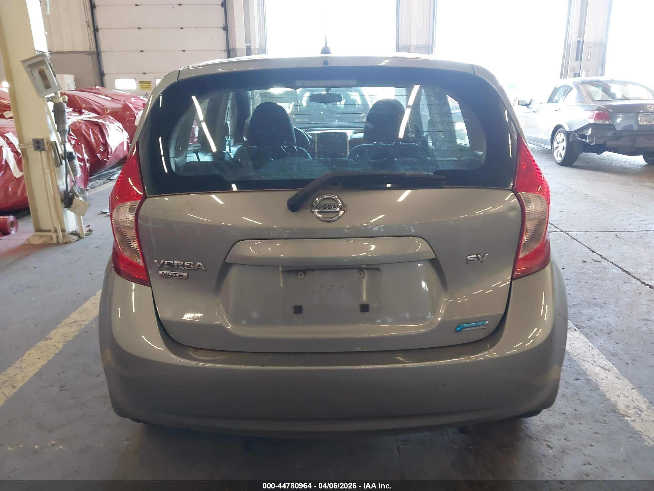 2014 Nissan Versa Note Sv Silver vin: 3N1CE2CP5EL396040