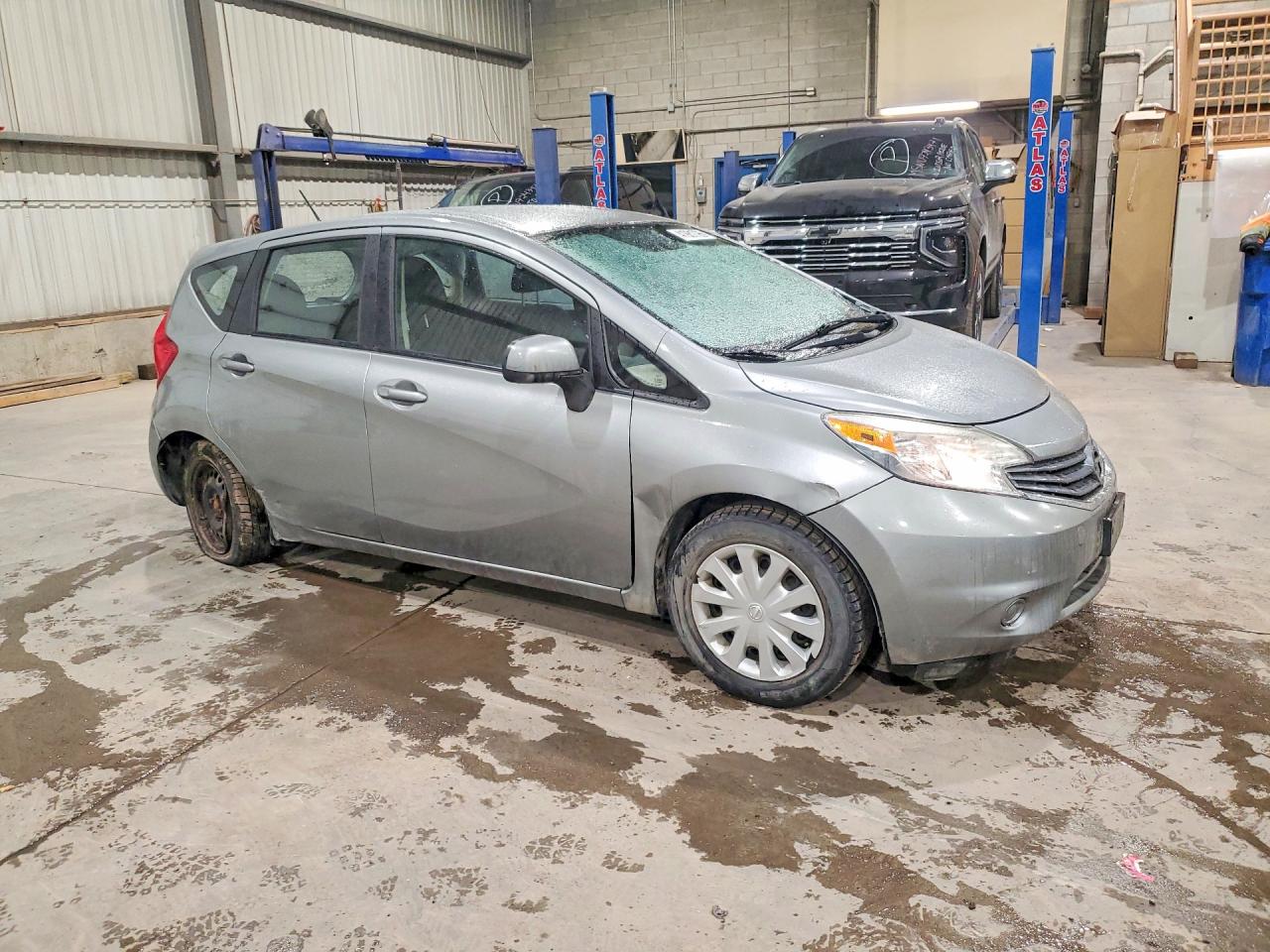 2014 Nissan Versa Note S Серебряный vin: 3N1CE2CP5EL396538