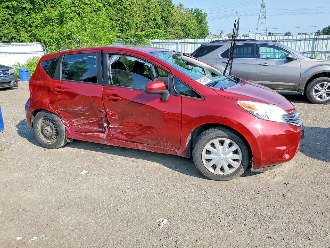 2014 Nissan Versa Красный vin: 3N1CE2CP5EL407649