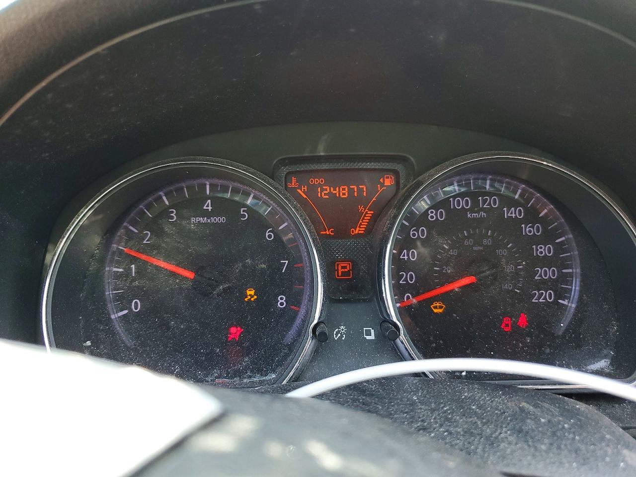2014 Nissan Versa Красный vin: 3N1CE2CP5EL407649