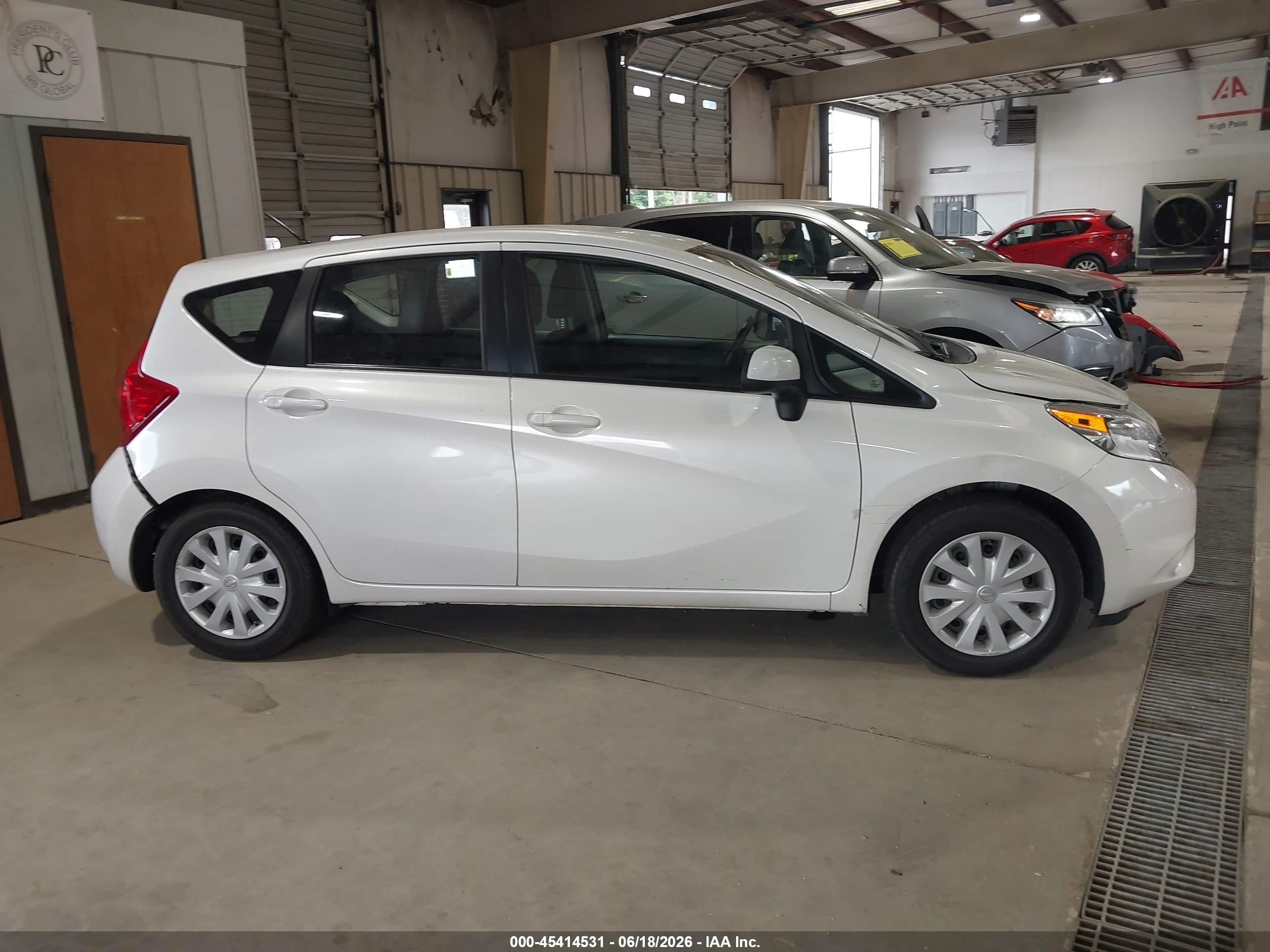 2014 Nissan Versa Note S (sr)/s Plus/sv White vin: 3N1CE2CP5EL409871