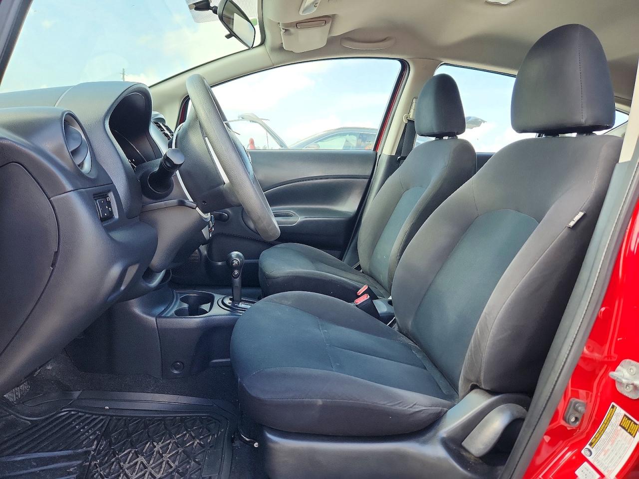 2015 Nissan Versa Note S Plus Red vin: 3N1CE2CP5FL354999