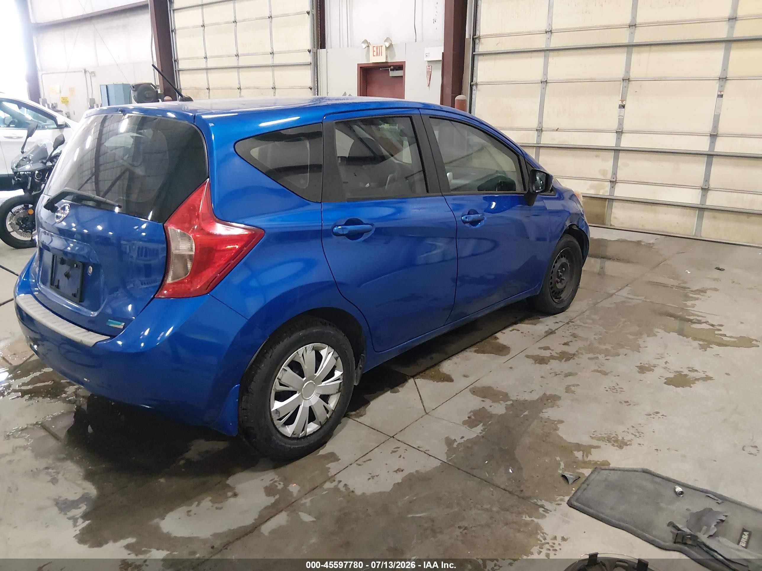 2015 Nissan Versa Note S Plus Blue vin: 3N1CE2CP5FL362665