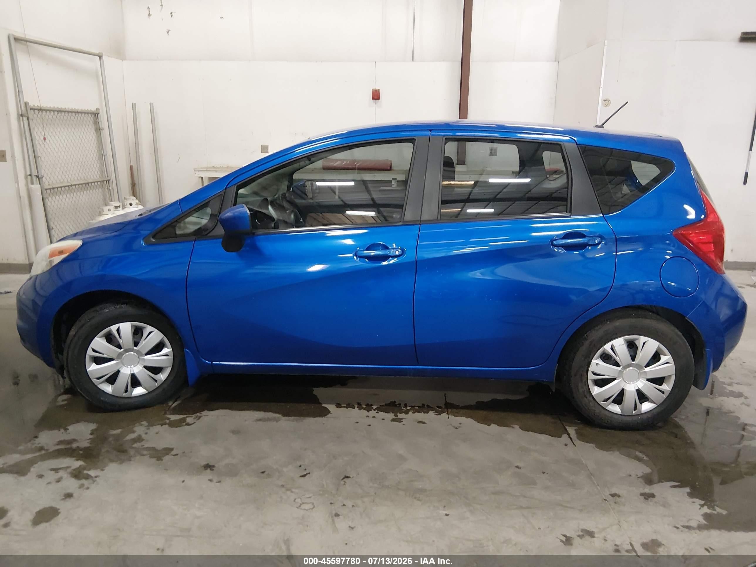 2015 Nissan Versa Note S Plus Blue vin: 3N1CE2CP5FL362665
