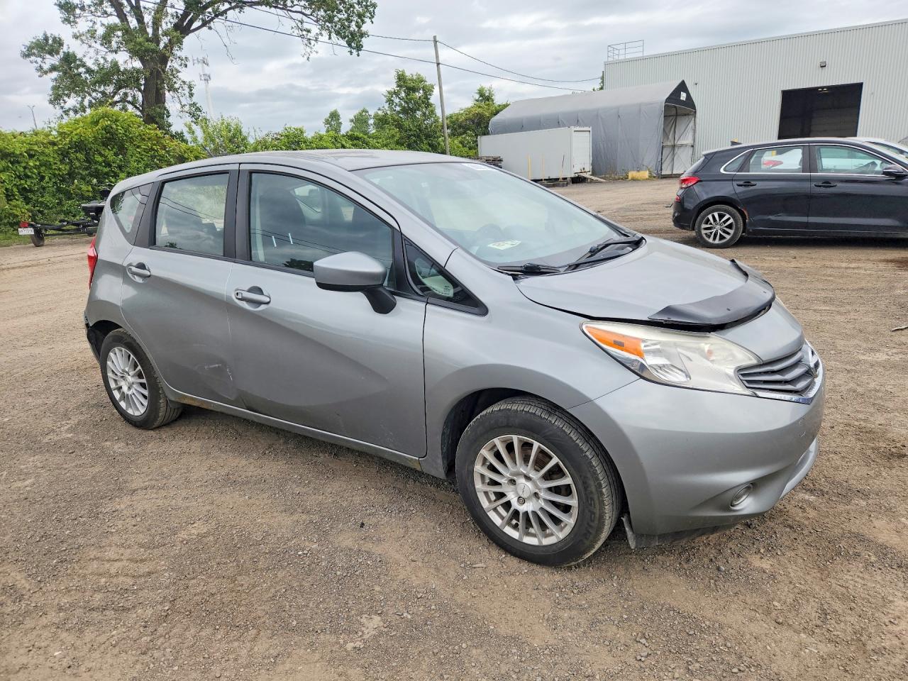 2015 Nissan Versa Note S Серебряный vin: 3N1CE2CP5FL367204
