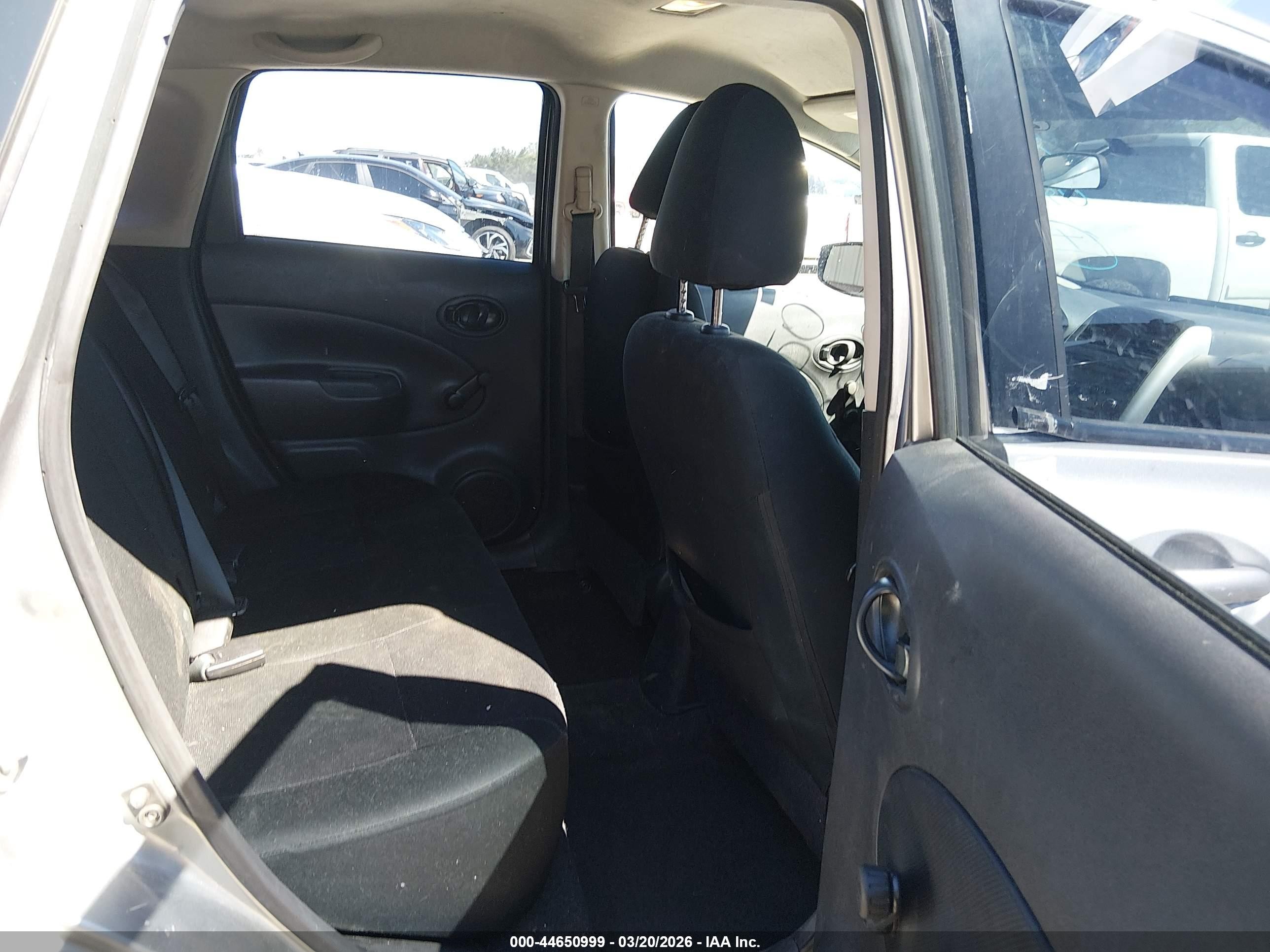 2015 Nissan Versa Note S Plus Gray vin: 3N1CE2CP5FL370457