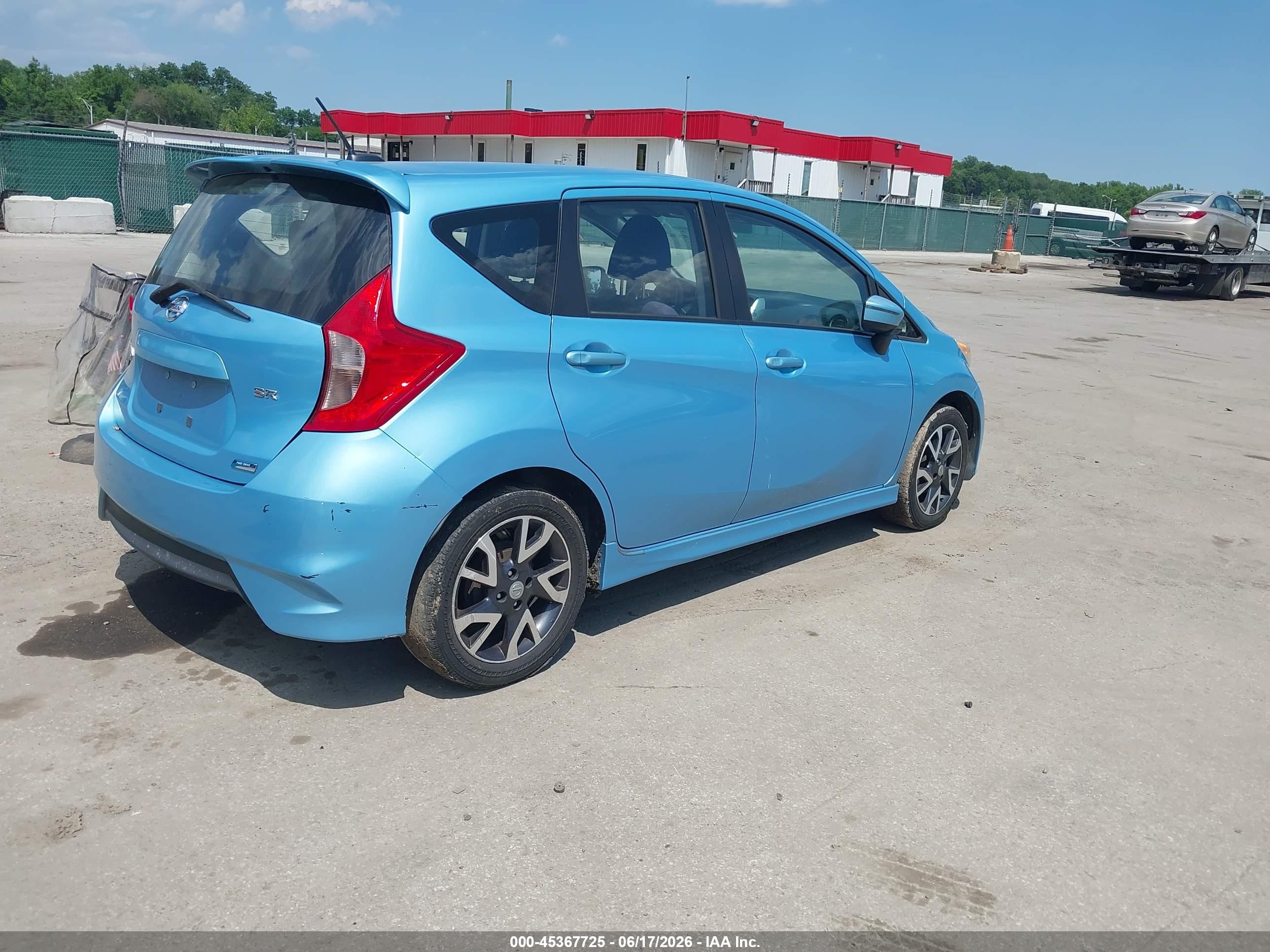 2015 Nissan Versa Note Sr Light Blue vin: 3N1CE2CP5FL388439