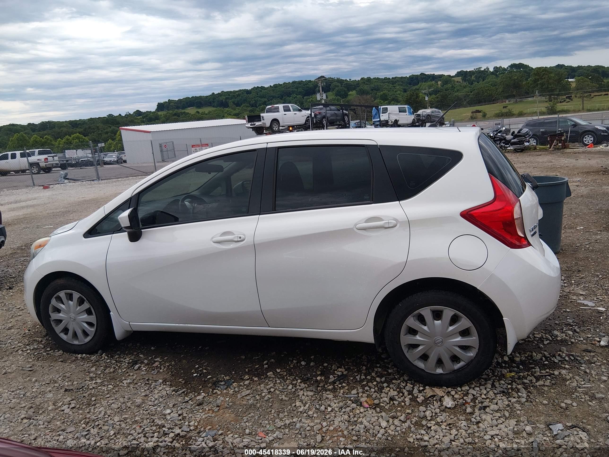 2015 Nissan Versa Note Sv White vin: 3N1CE2CP5FL388988