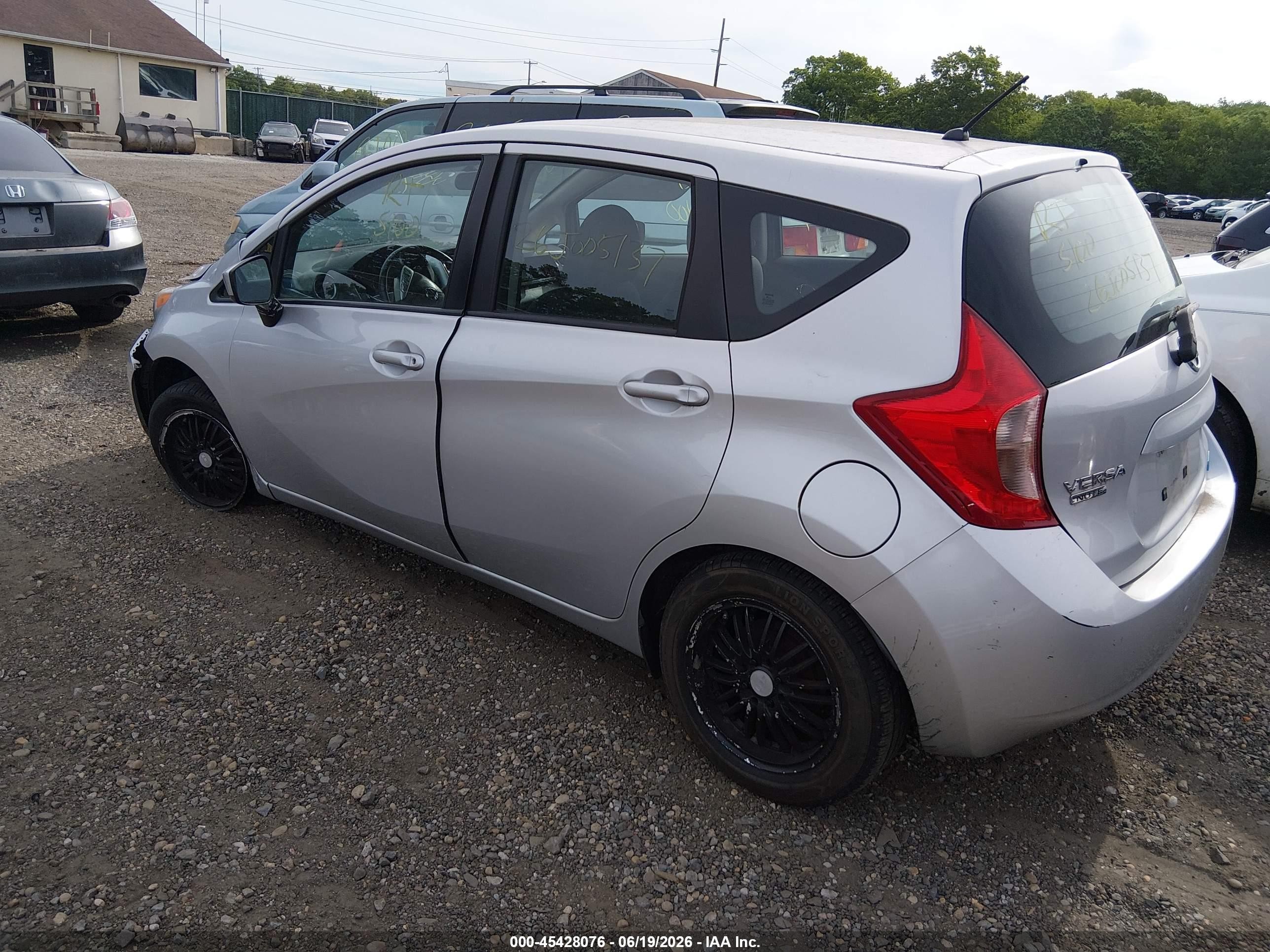 2015 Nissan Versa Note S (sr)/s Plus/sl/sr/sv Silver vin: 3N1CE2CP5FL394614