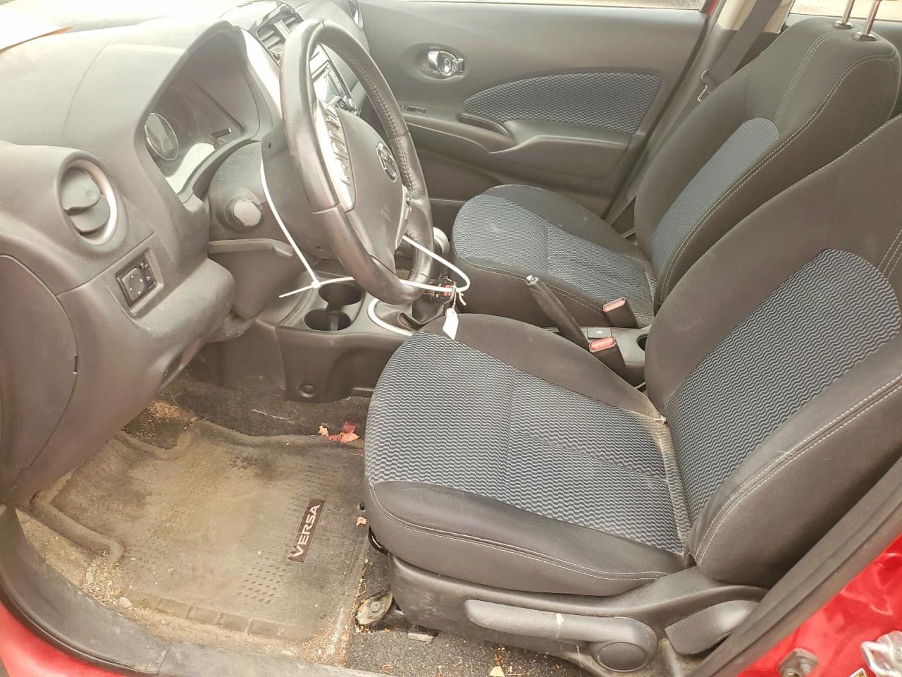 2015 Nissan Versa Note S Red vin: 3N1CE2CP5FL419382