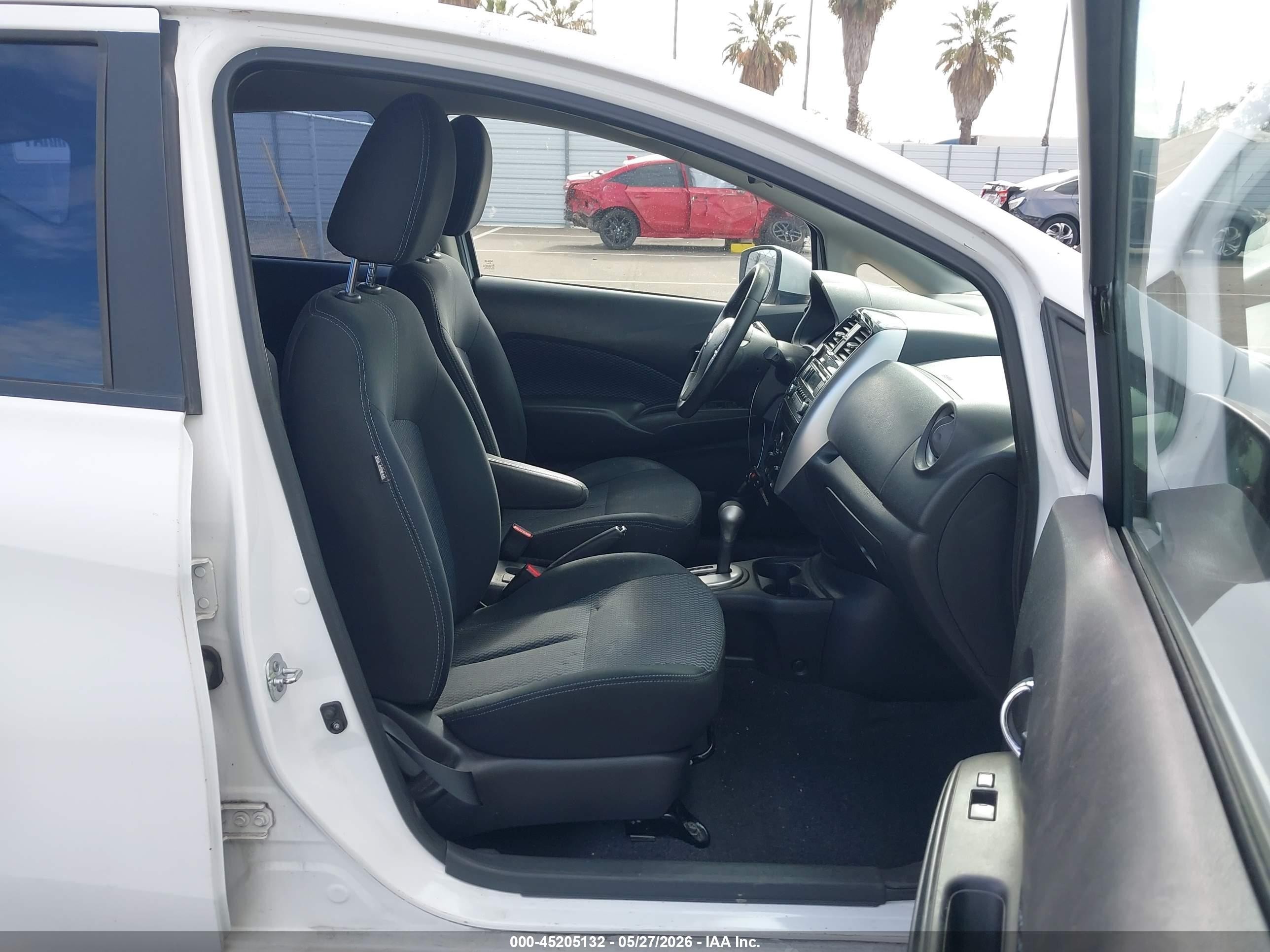 2015 Nissan Versa Note S (sr)/s Plus/sl/sr/sv White vin: 3N1CE2CP5FL421150