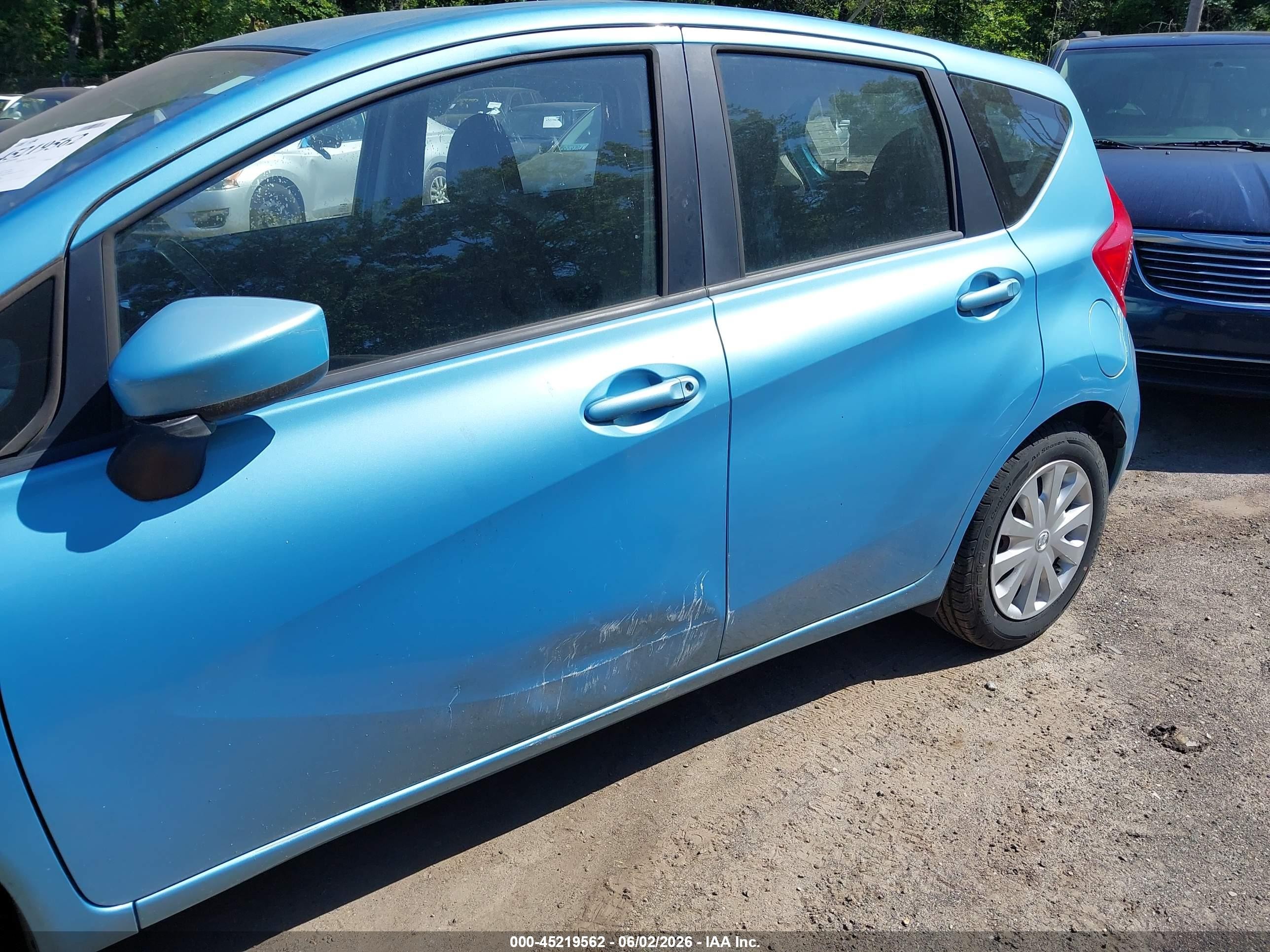 2015 Nissan Versa Note S (sr)/s Plus/sl/sr/sv Light Blue vin: 3N1CE2CP5FL426333