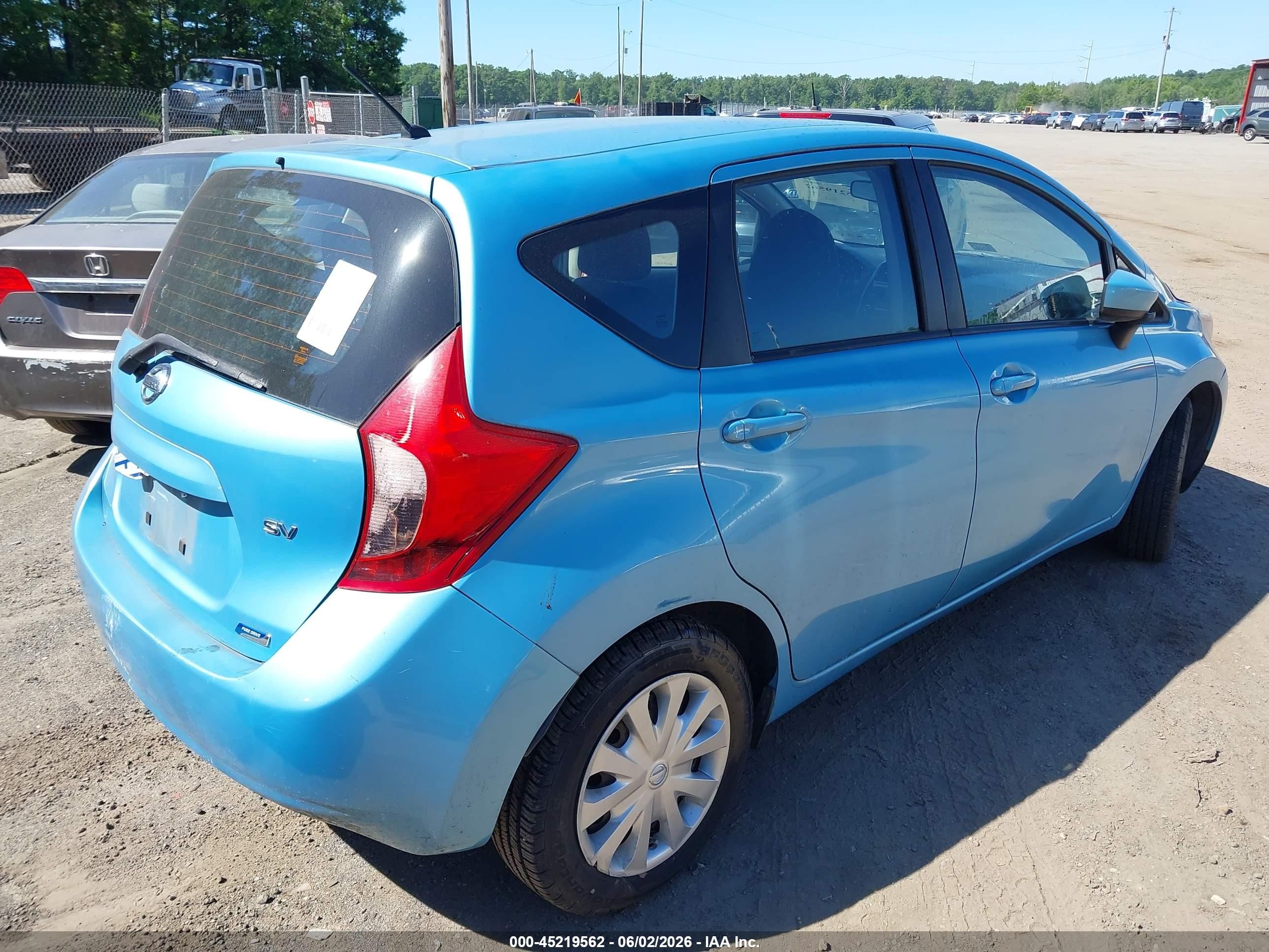 2015 Nissan Versa Note S (sr)/s Plus/sl/sr/sv Light Blue vin: 3N1CE2CP5FL426333