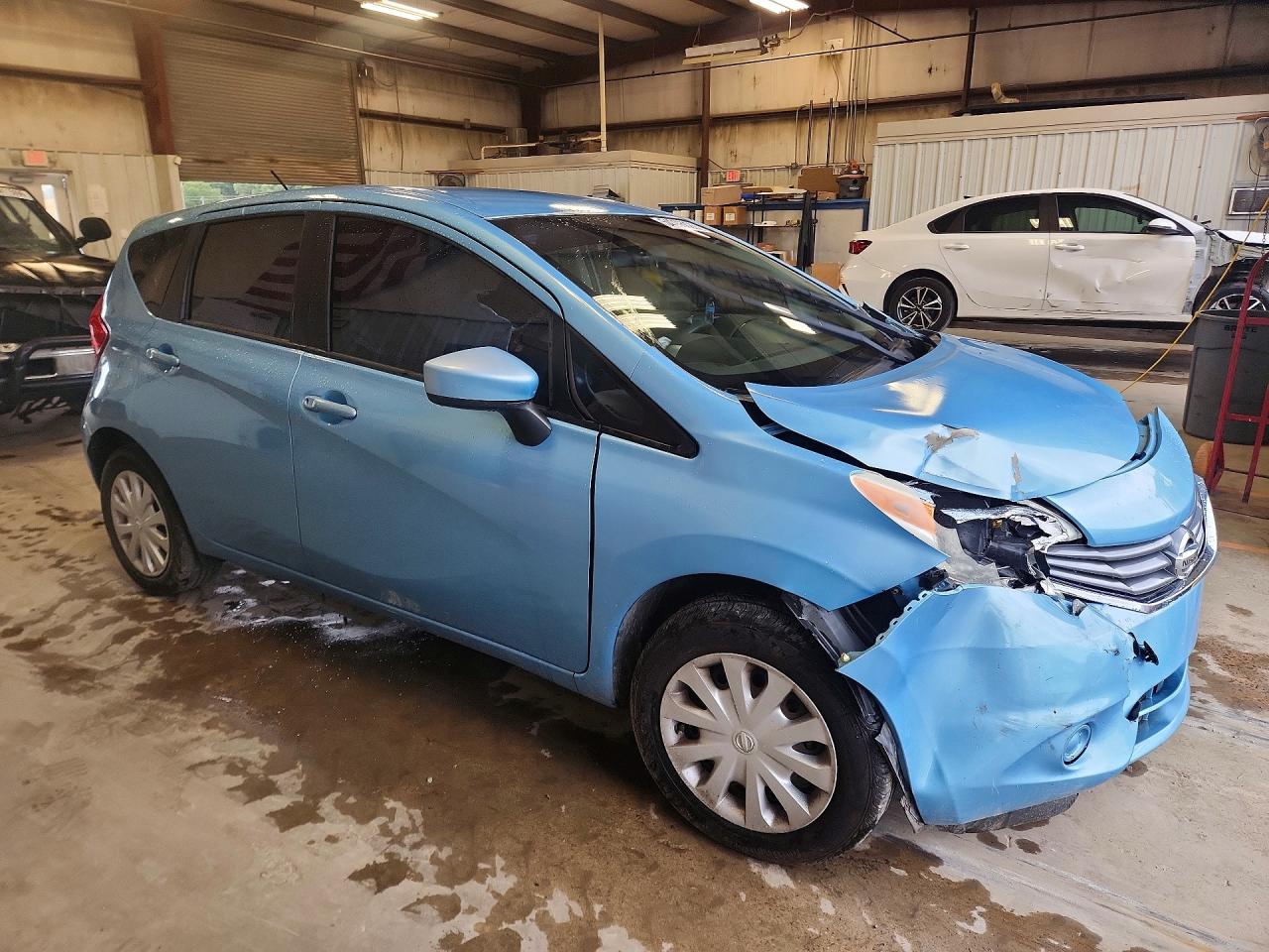 2015 Nissan Versa Note S Plus Blue vin: 3N1CE2CP5FL427384
