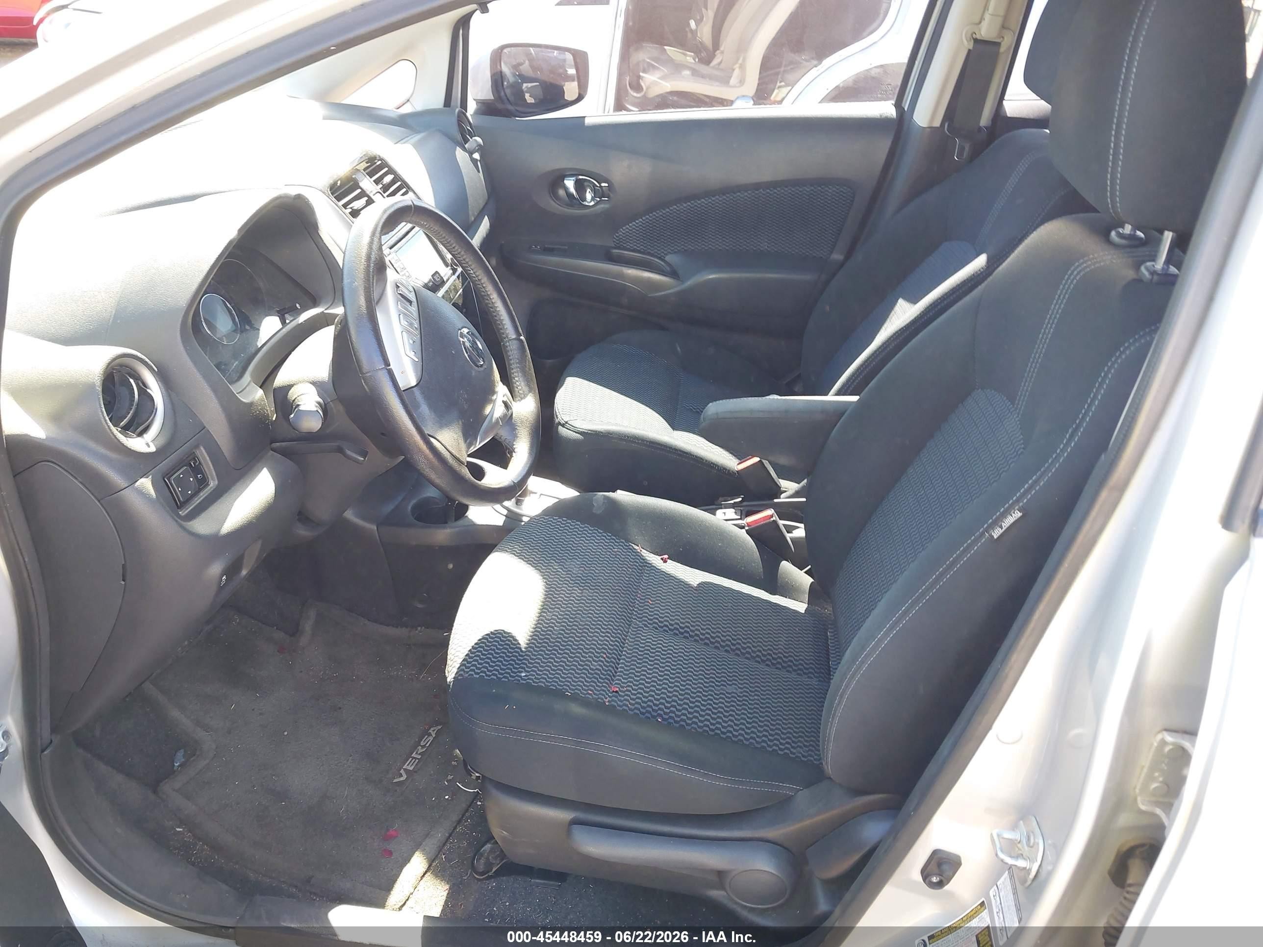 2015 Nissan Versa Note Sl Silver vin: 3N1CE2CP5FL446534