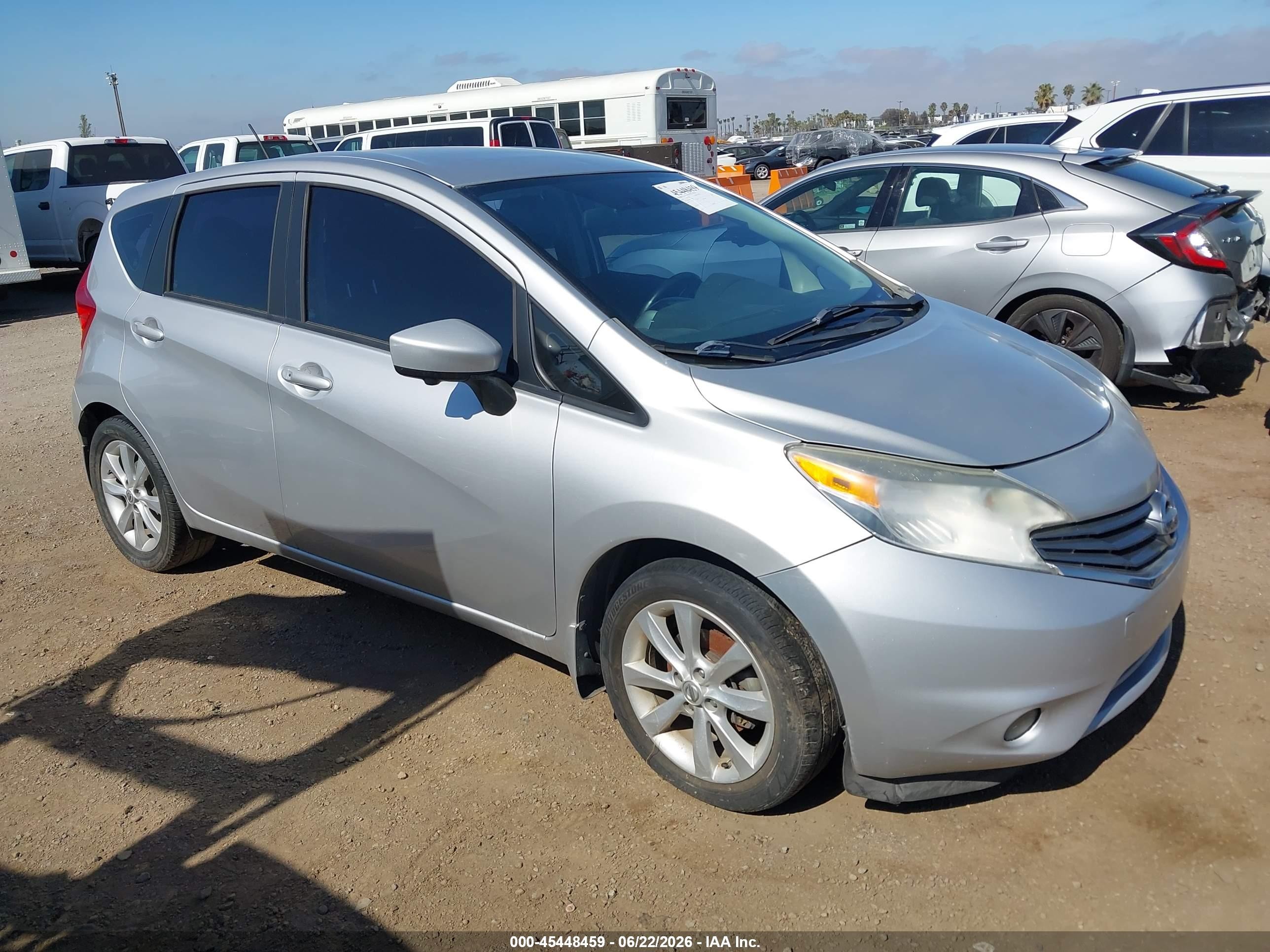 2015 Nissan Versa Note Sl Silver vin: 3N1CE2CP5FL446534