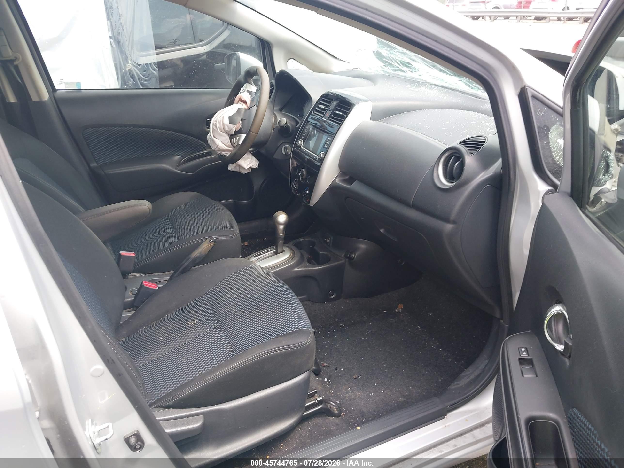 2017 Nissan Versa Note Sv Серебряный vin: 3N1CE2CP5HL360322
