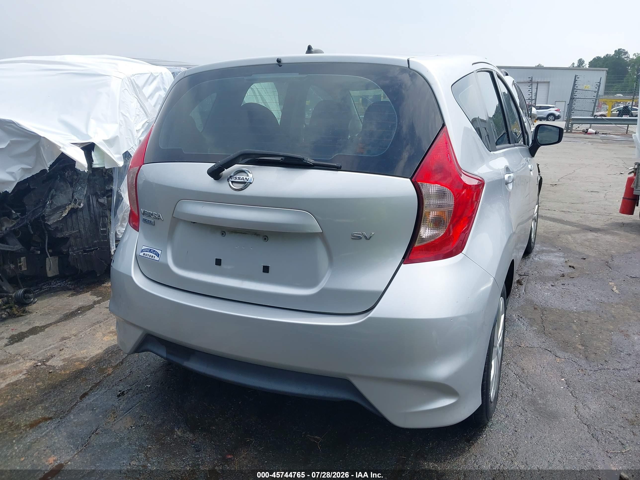 2017 Nissan Versa Note Sv Серебряный vin: 3N1CE2CP5HL360322