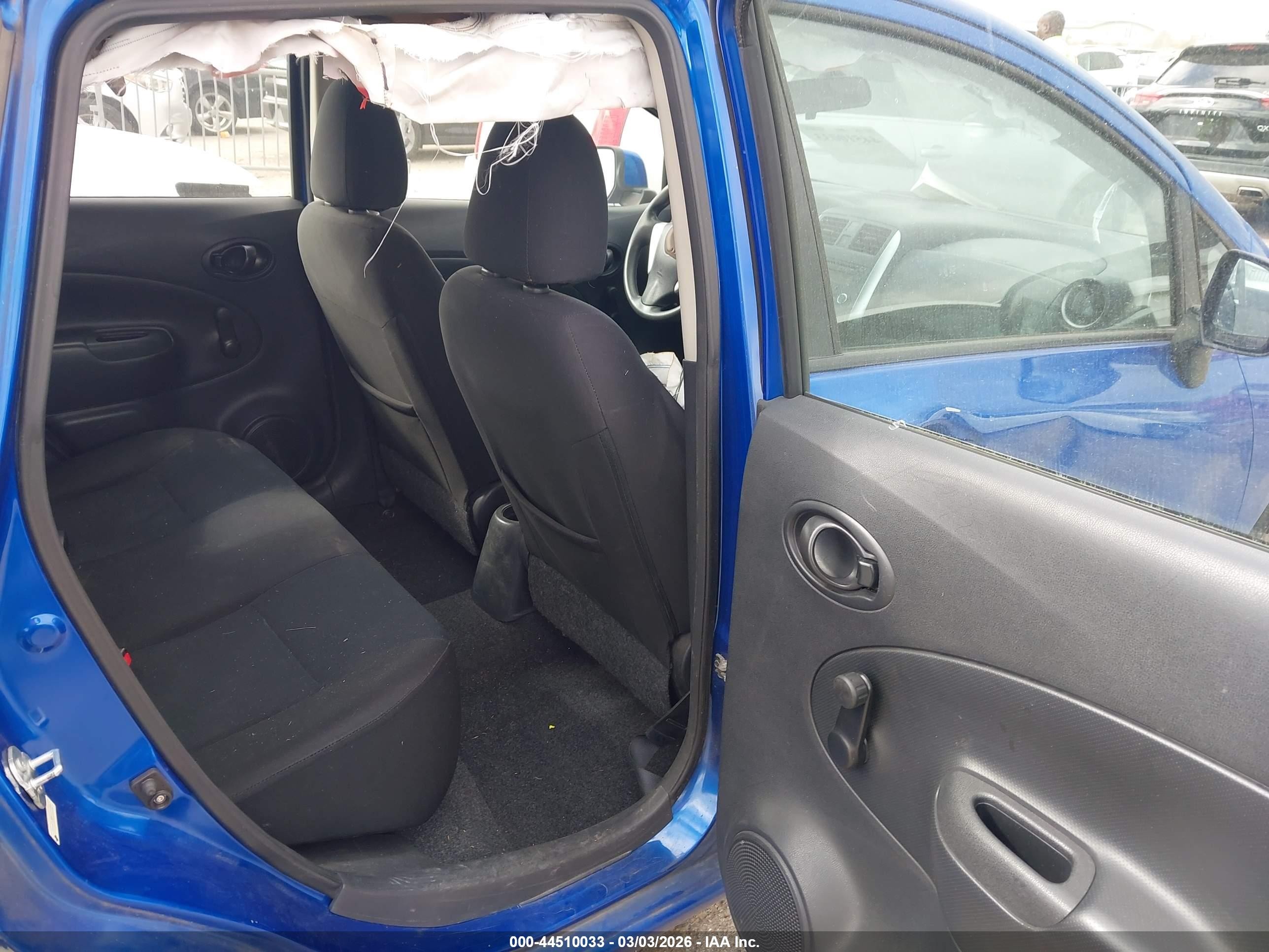 2014 Nissan Versa Note S Plus Blue vin: 3N1CE2CP6EL428803