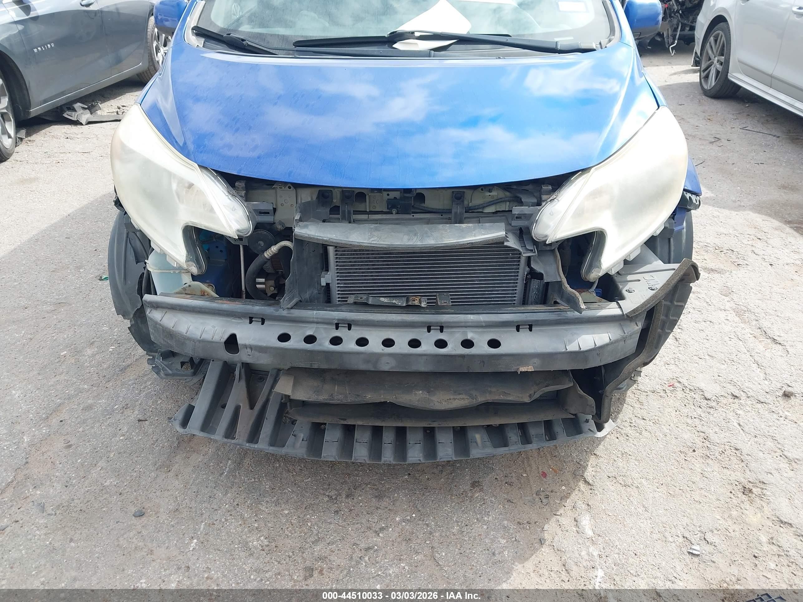 2014 Nissan Versa Note S Plus Blue vin: 3N1CE2CP6EL428803