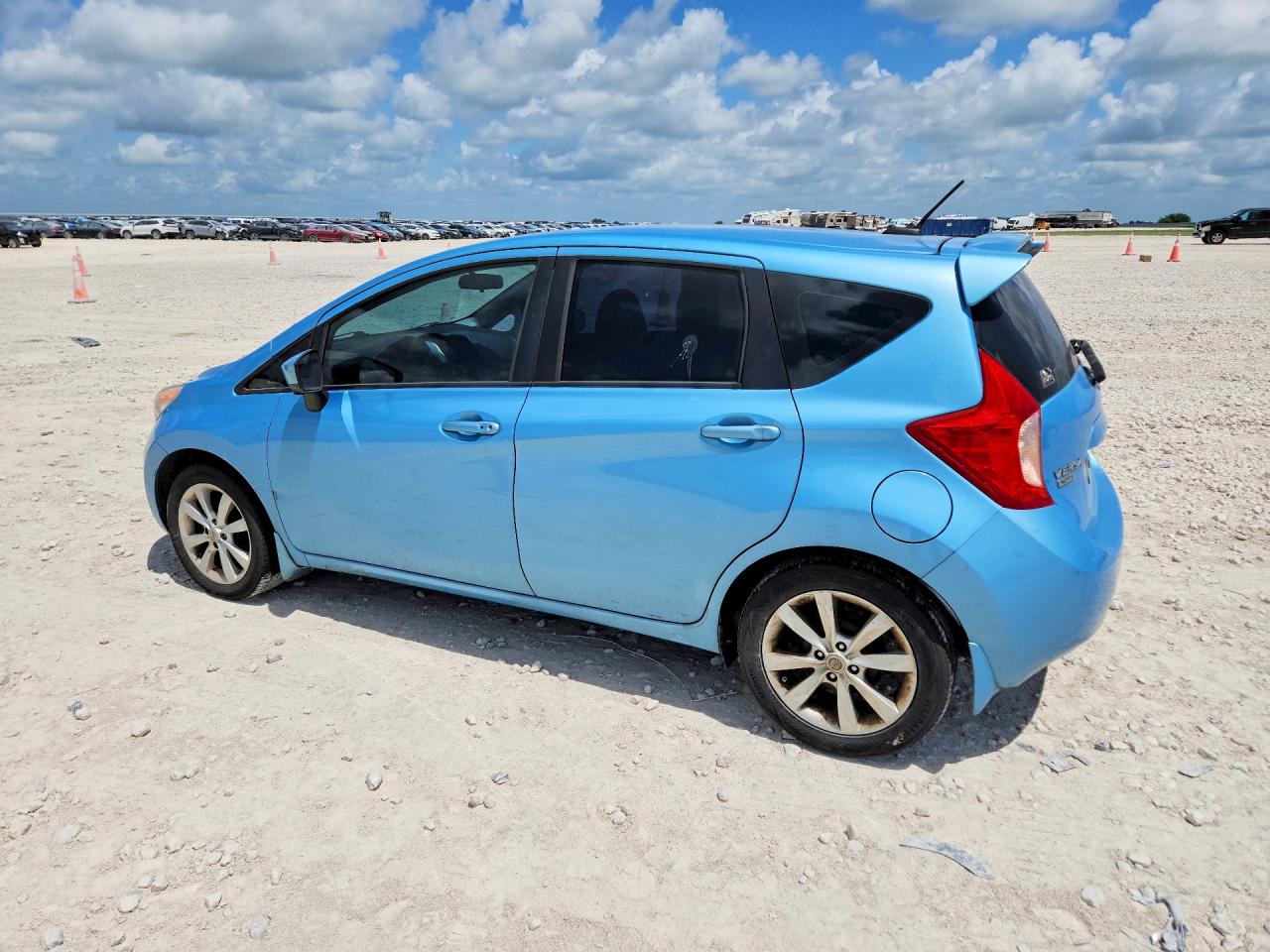 2015 Nissan Versa Turquoise vin: 3N1CE2CP6FL355949