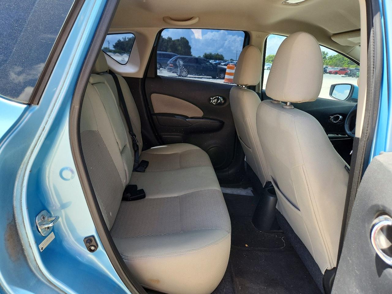 2015 Nissan Versa Turquoise vin: 3N1CE2CP6FL355949