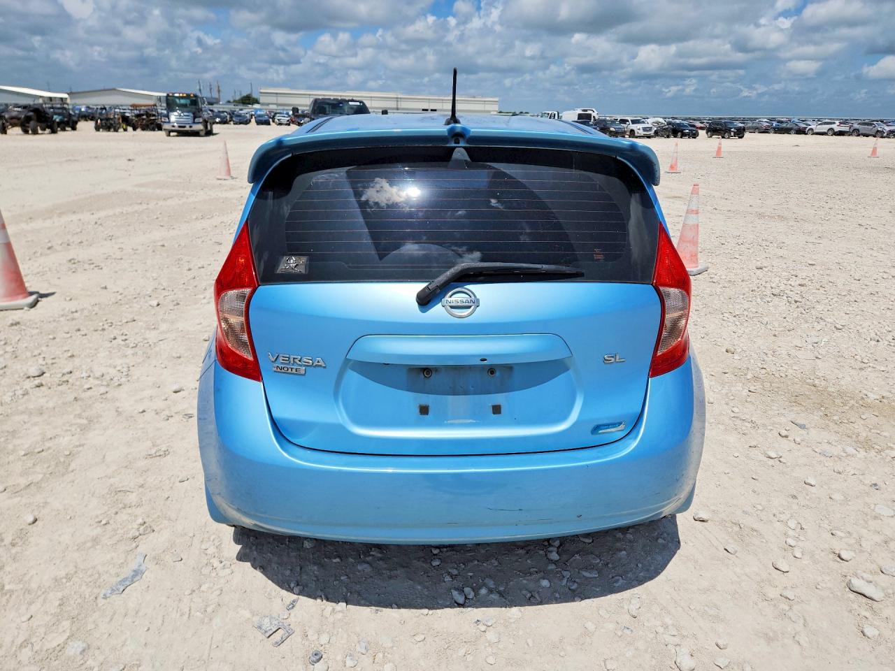 2015 Nissan Versa Turquoise vin: 3N1CE2CP6FL355949