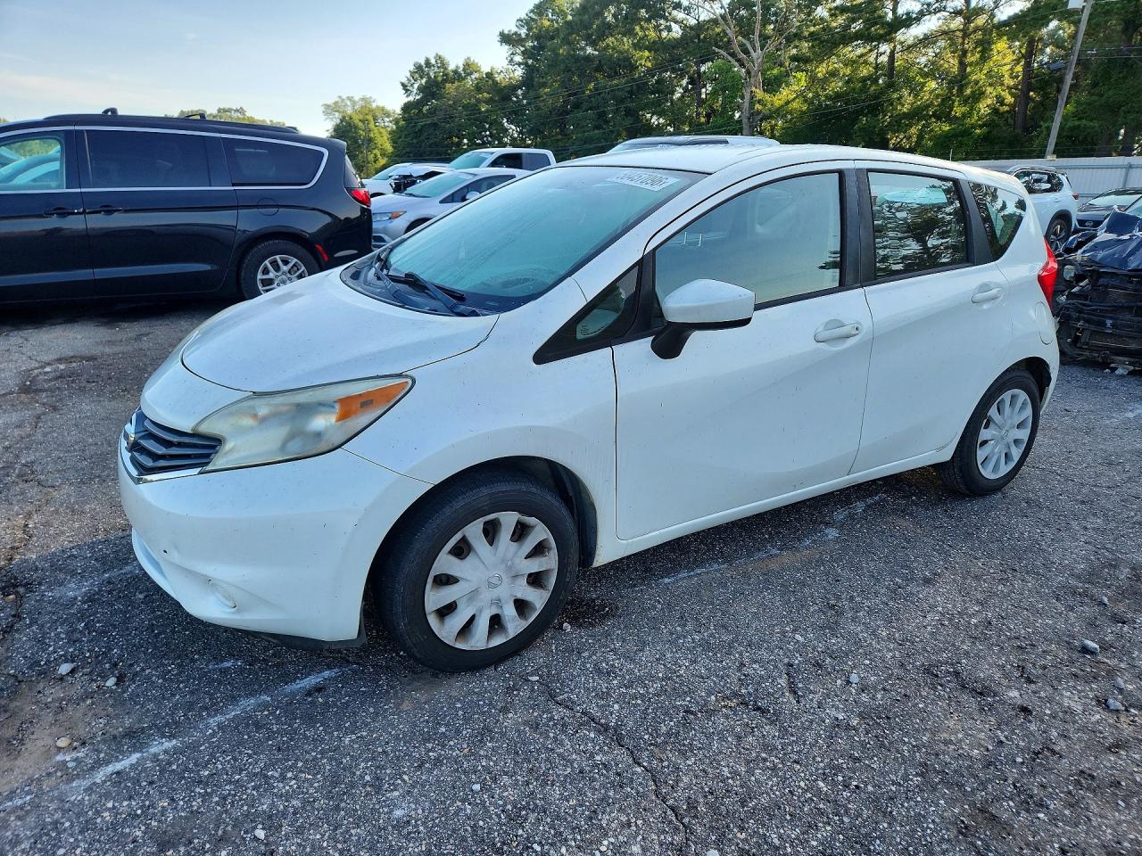 2015 Nissan Versa Note S Plus Белый vin: 3N1CE2CP6FL376896