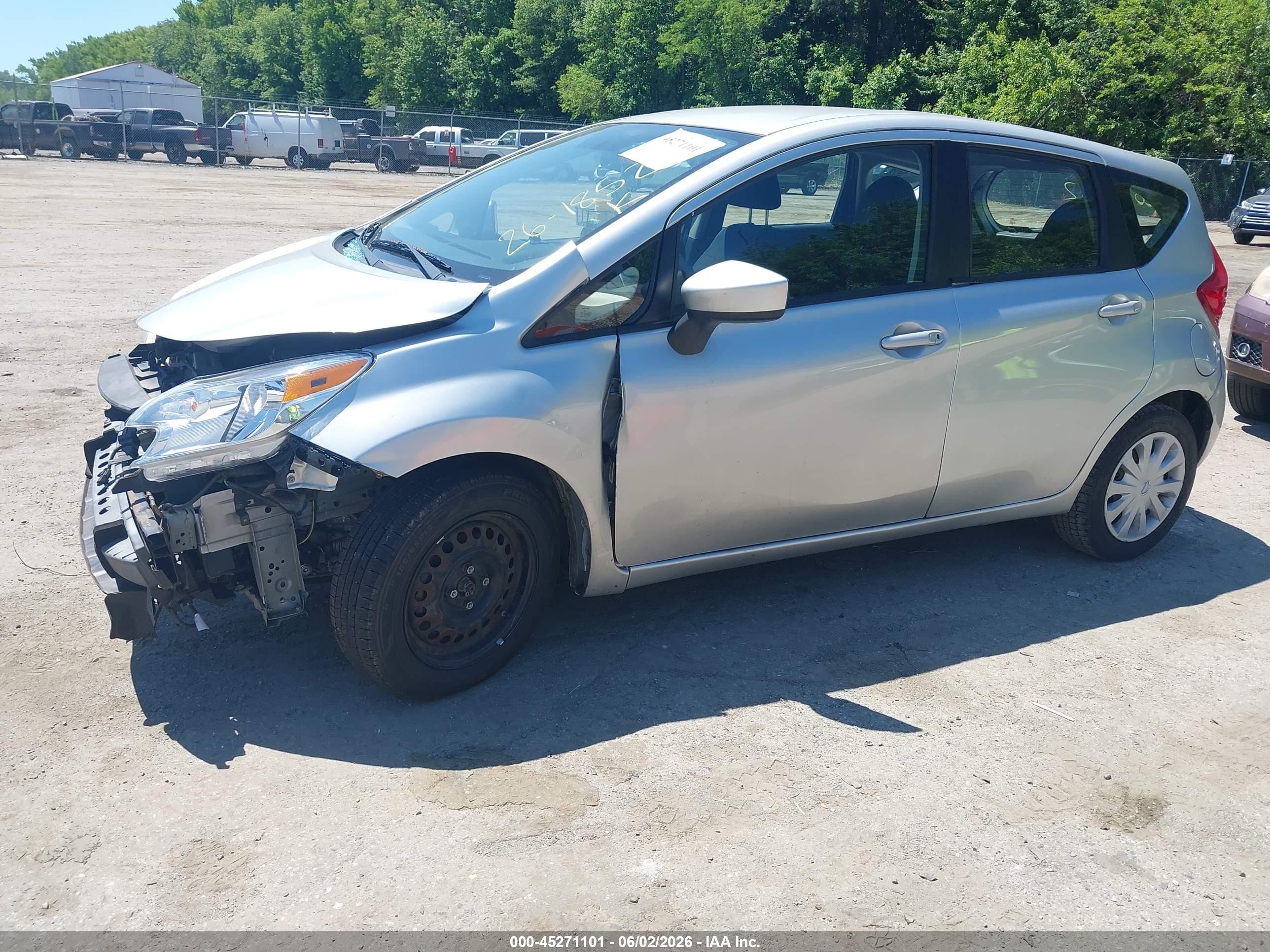 2015 Nissan Versa Note S (sr)/s Plus/sl/sr/sv Silver vin: 3N1CE2CP6FL378941