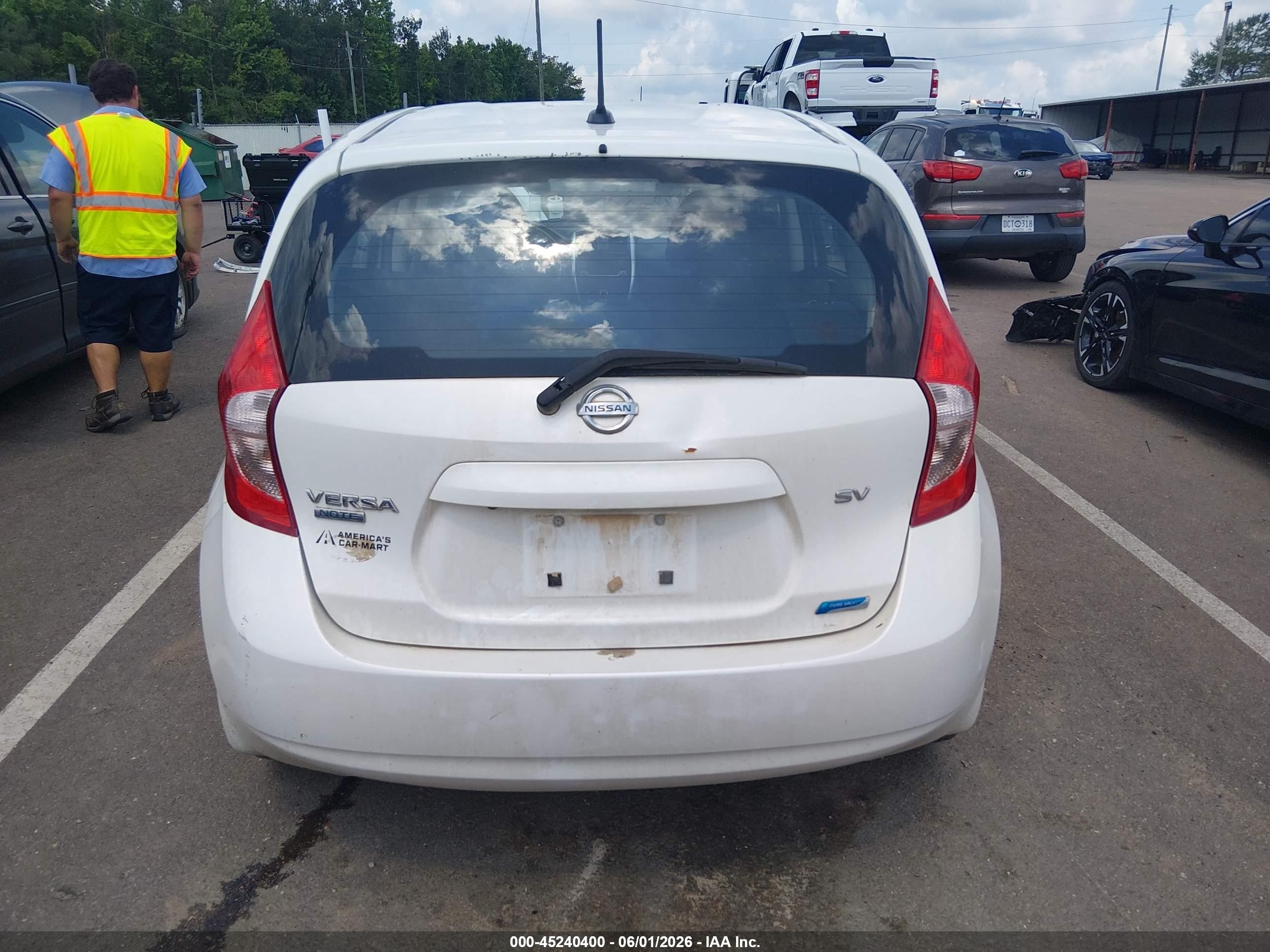 2015 Nissan Versa Note Sv White vin: 3N1CE2CP6FL387722