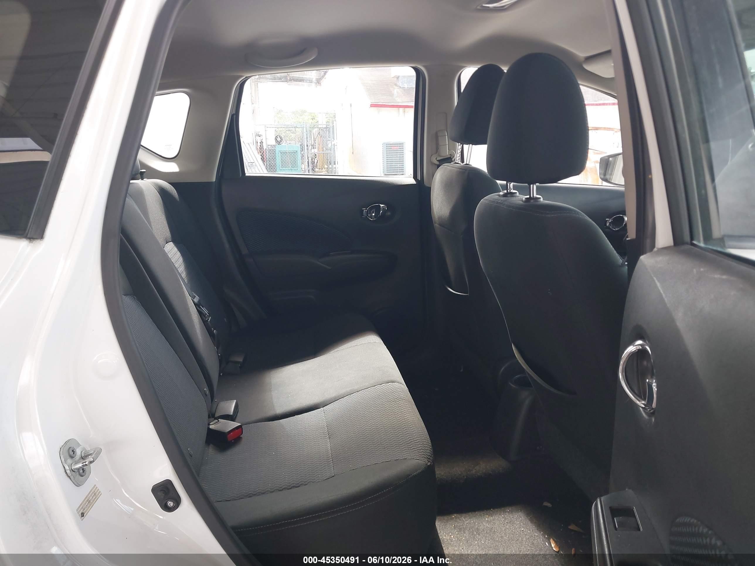 2015 Nissan Versa Note S (sr)/s Plus/sl/sr/sv White vin: 3N1CE2CP6FL391897