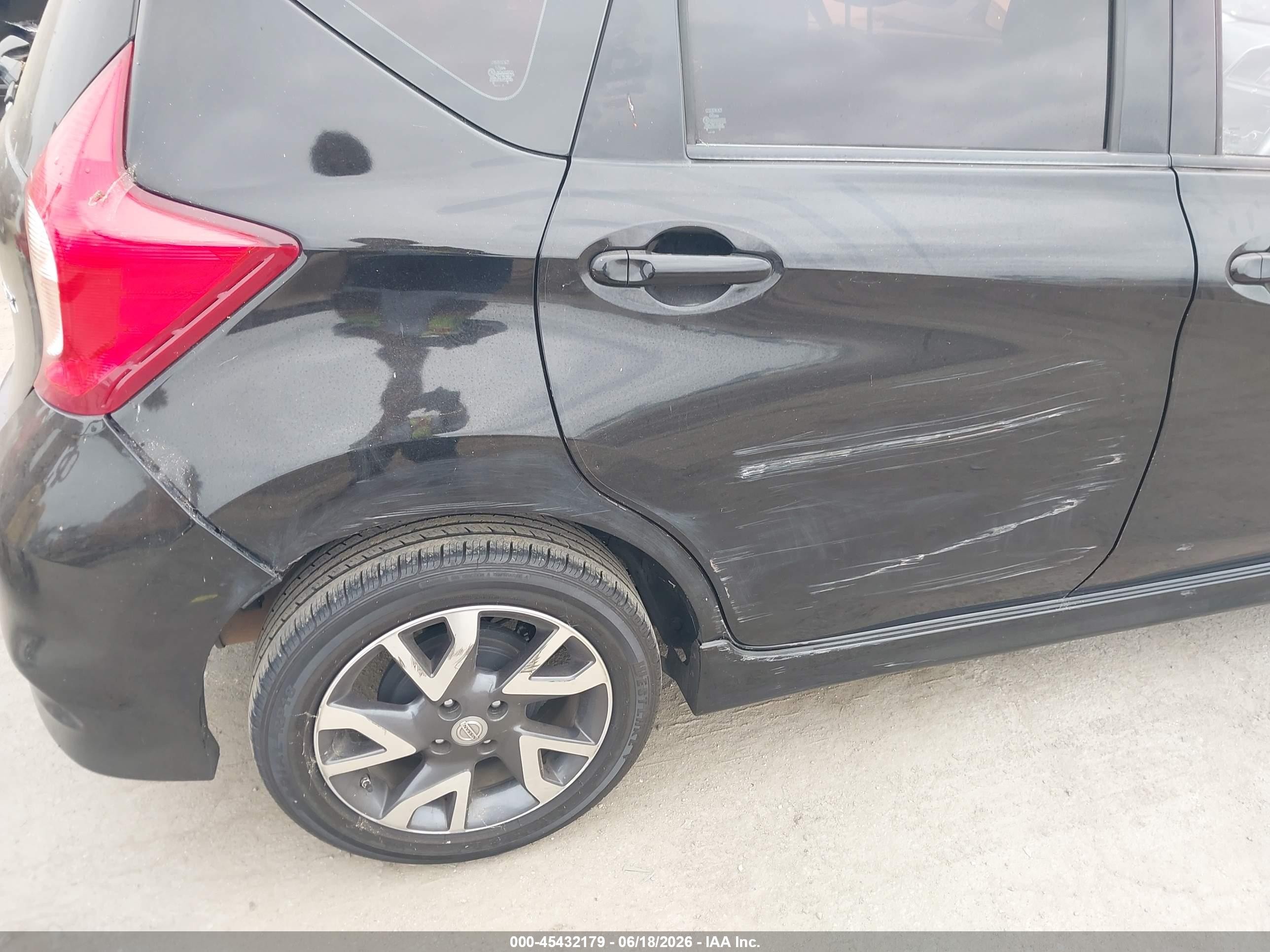 2015 Nissan Versa Note Sr Black vin: 3N1CE2CP6FL435638
