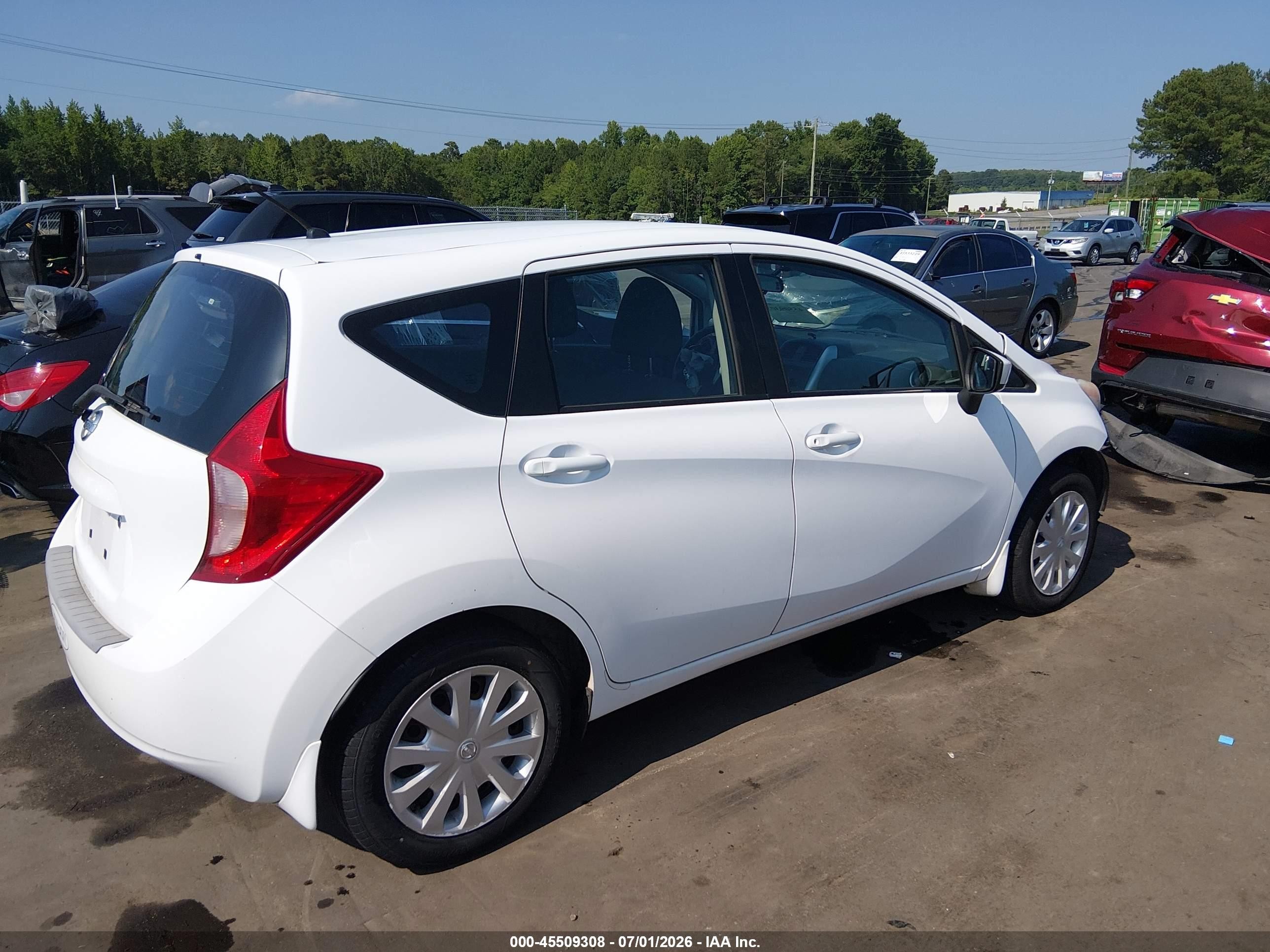 2015 Nissan Versa Note S (sr) White vin: 3N1CE2CP6FL444744