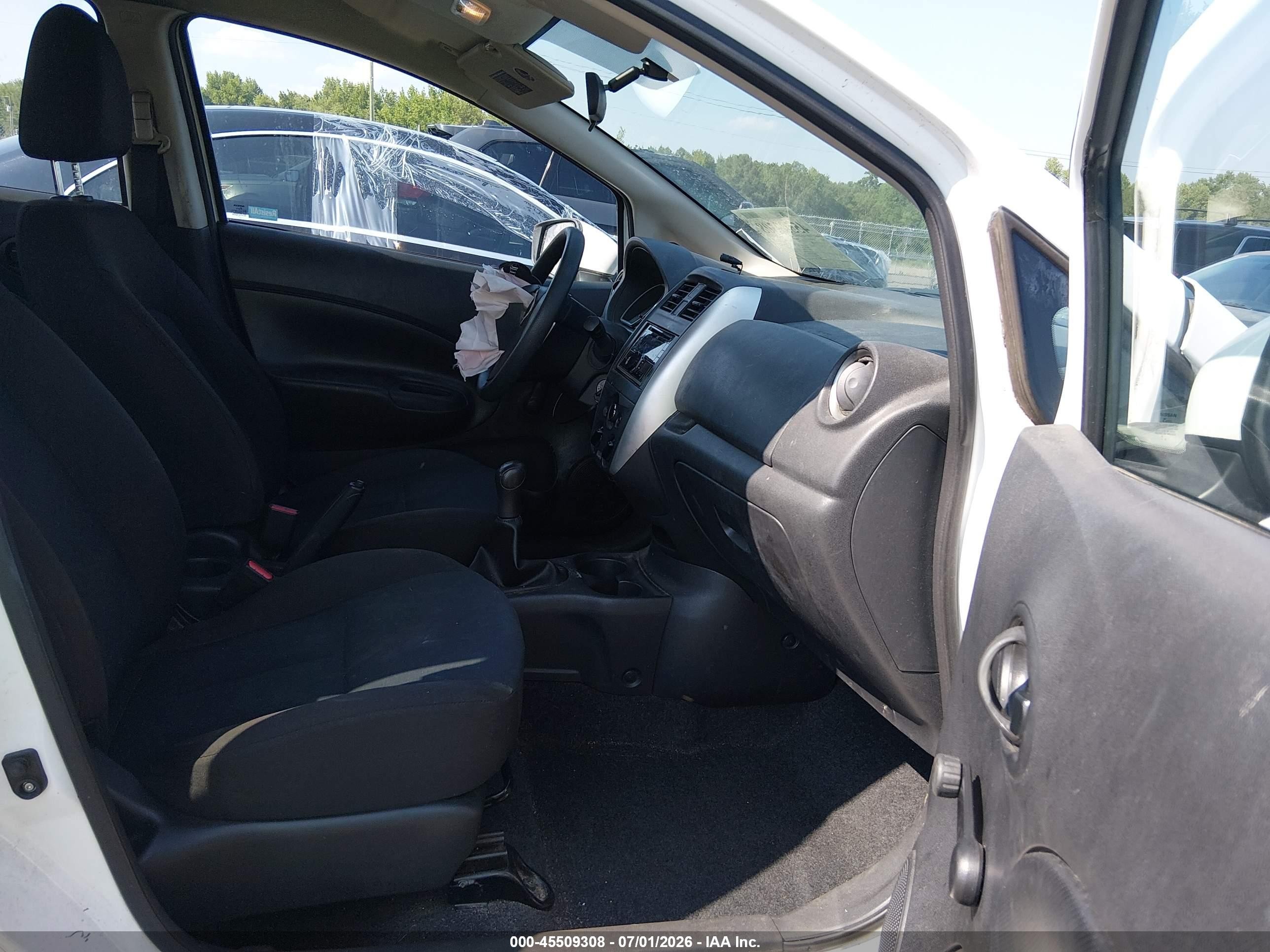 2015 Nissan Versa Note S (sr) White vin: 3N1CE2CP6FL444744